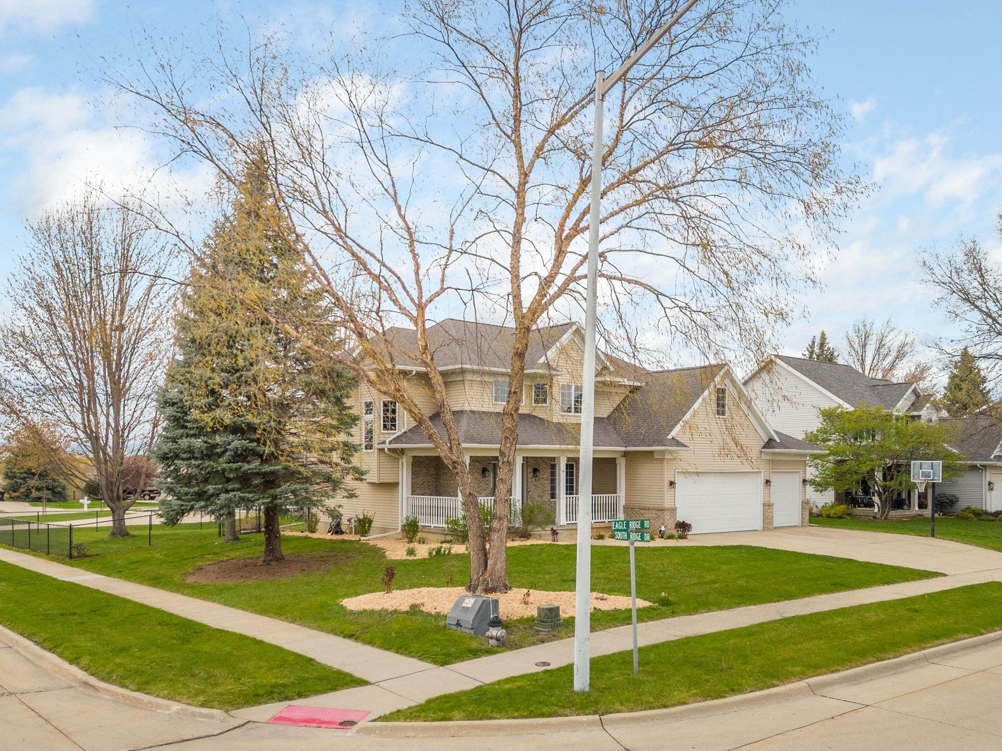 818 Eagle Ridge Road