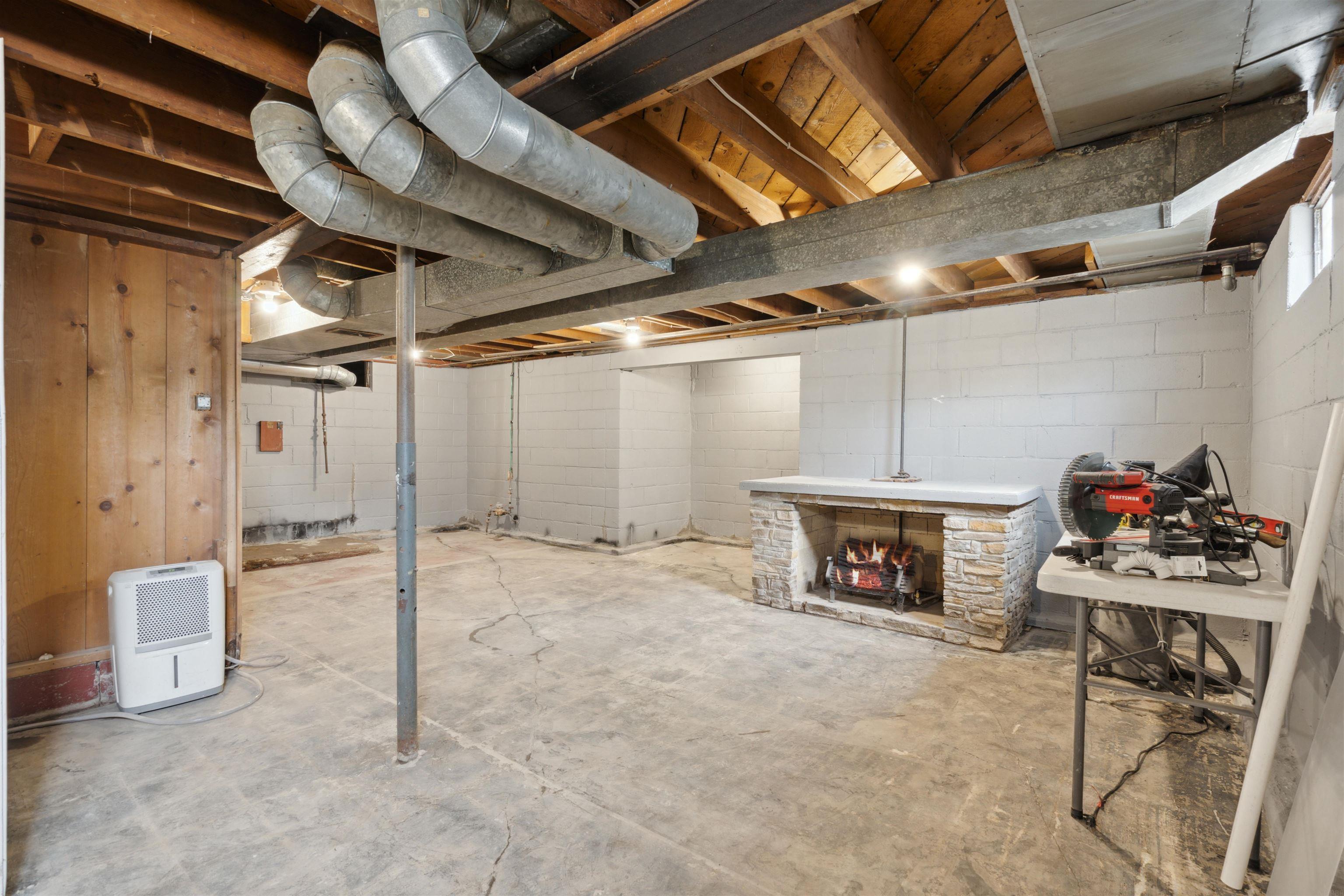 1139 Byron Avenue