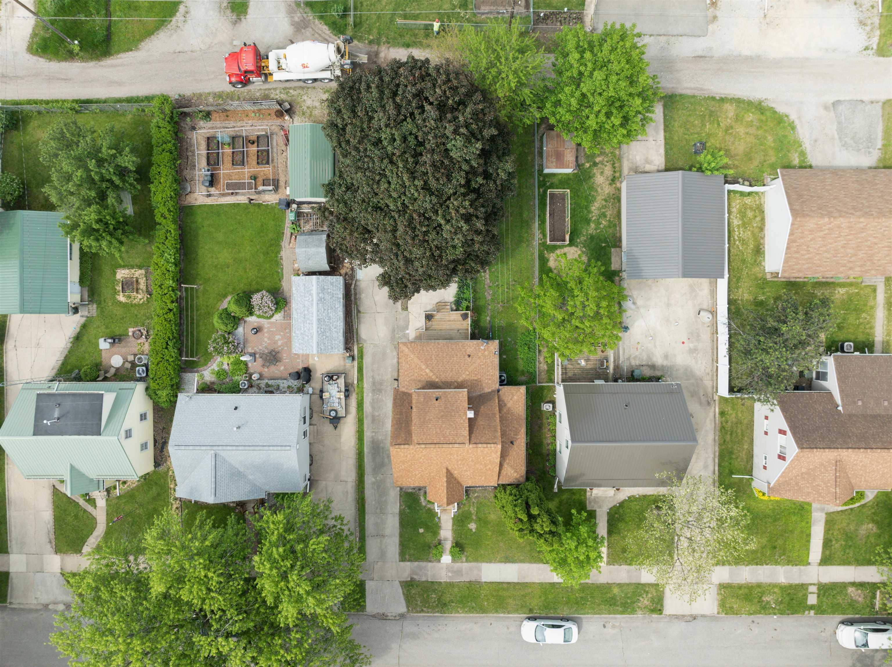 1139 Byron Avenue