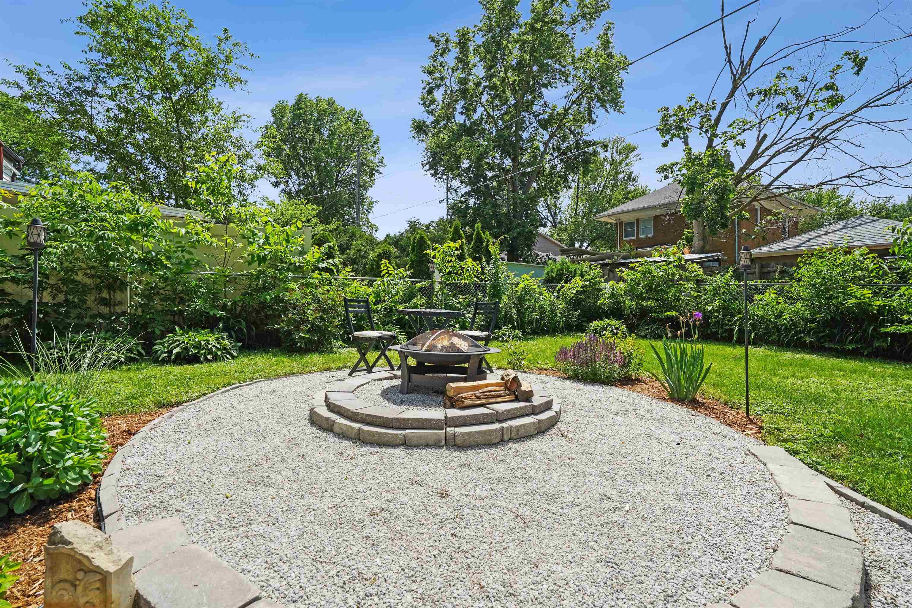 142 Graceline Boulevard