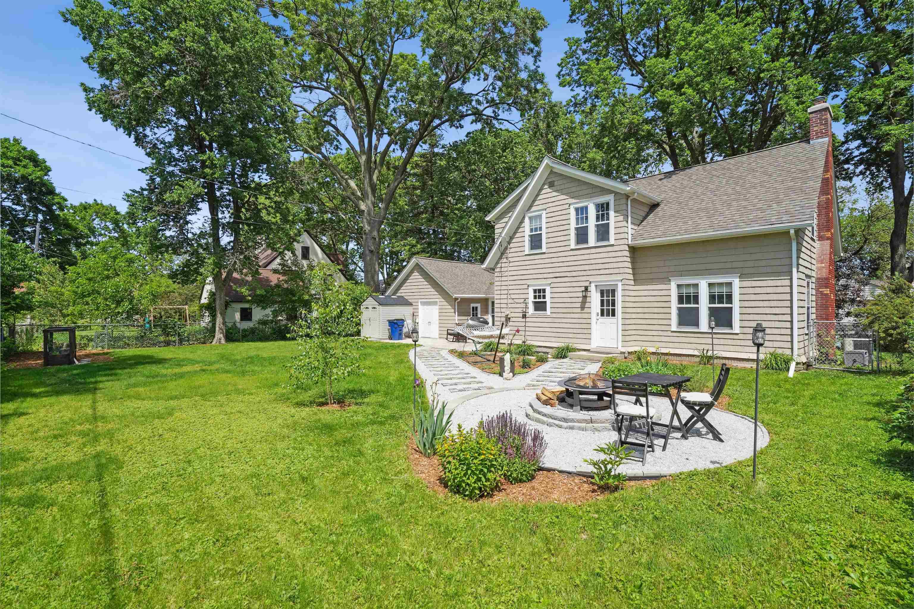 142 Graceline Boulevard