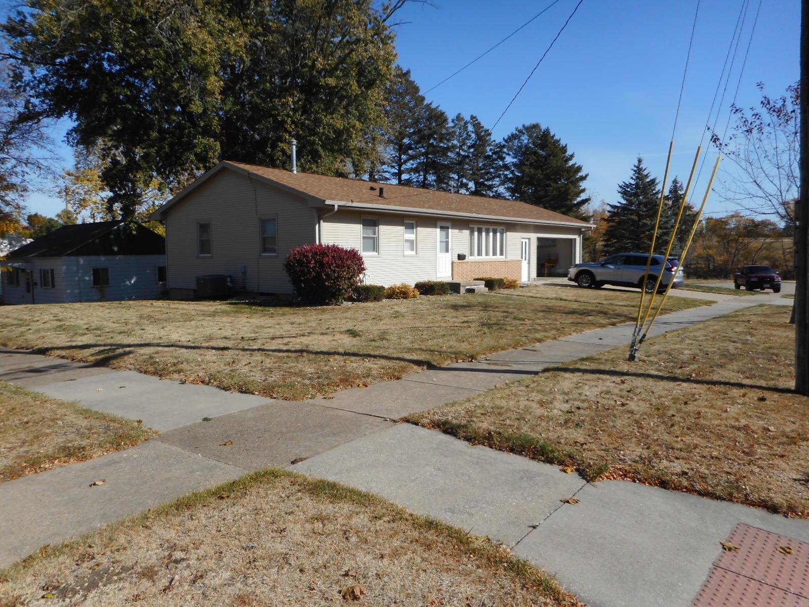 202 E 20th Street