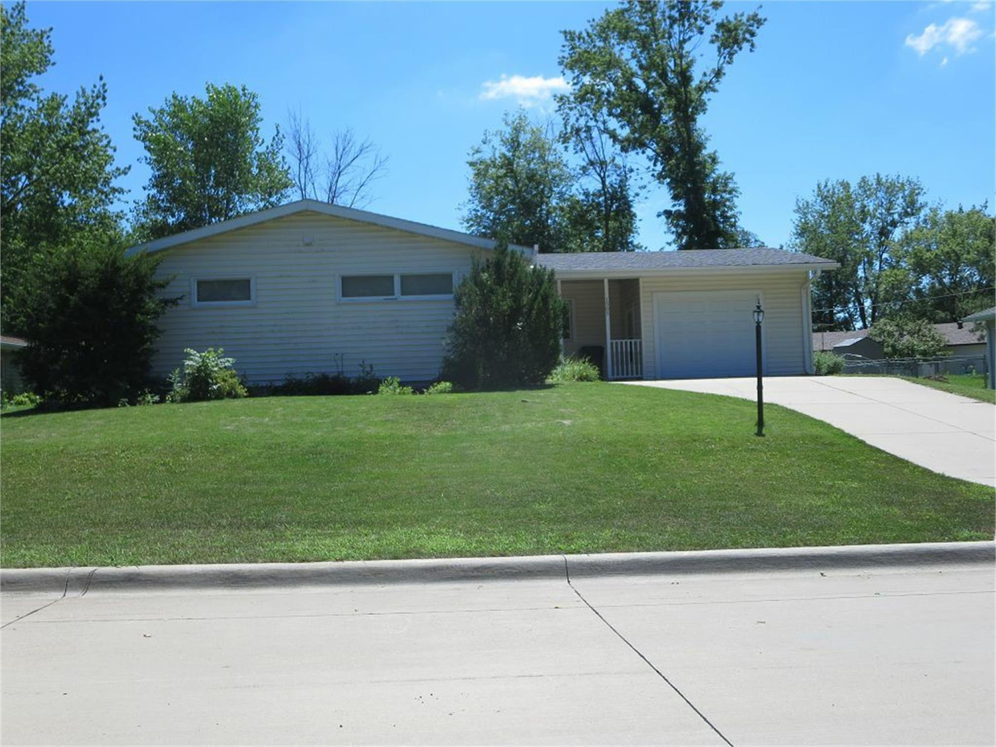 1505 Lilac Lane