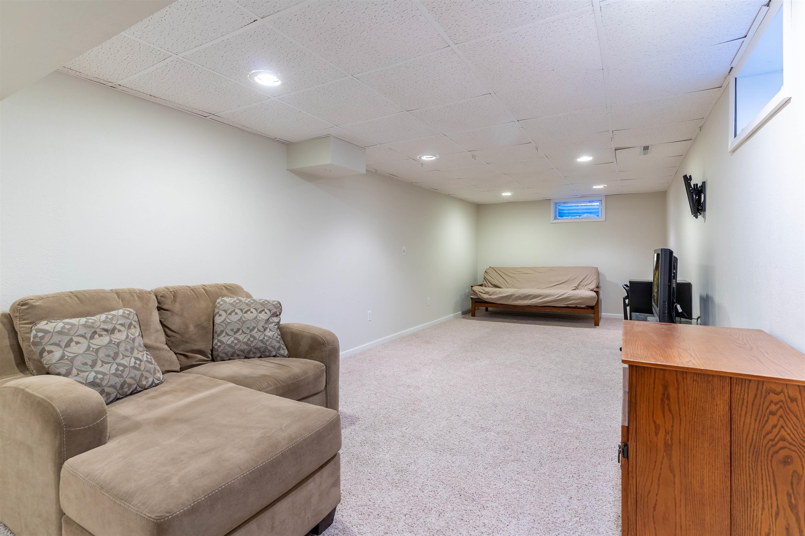 1505 Lilac Lane
