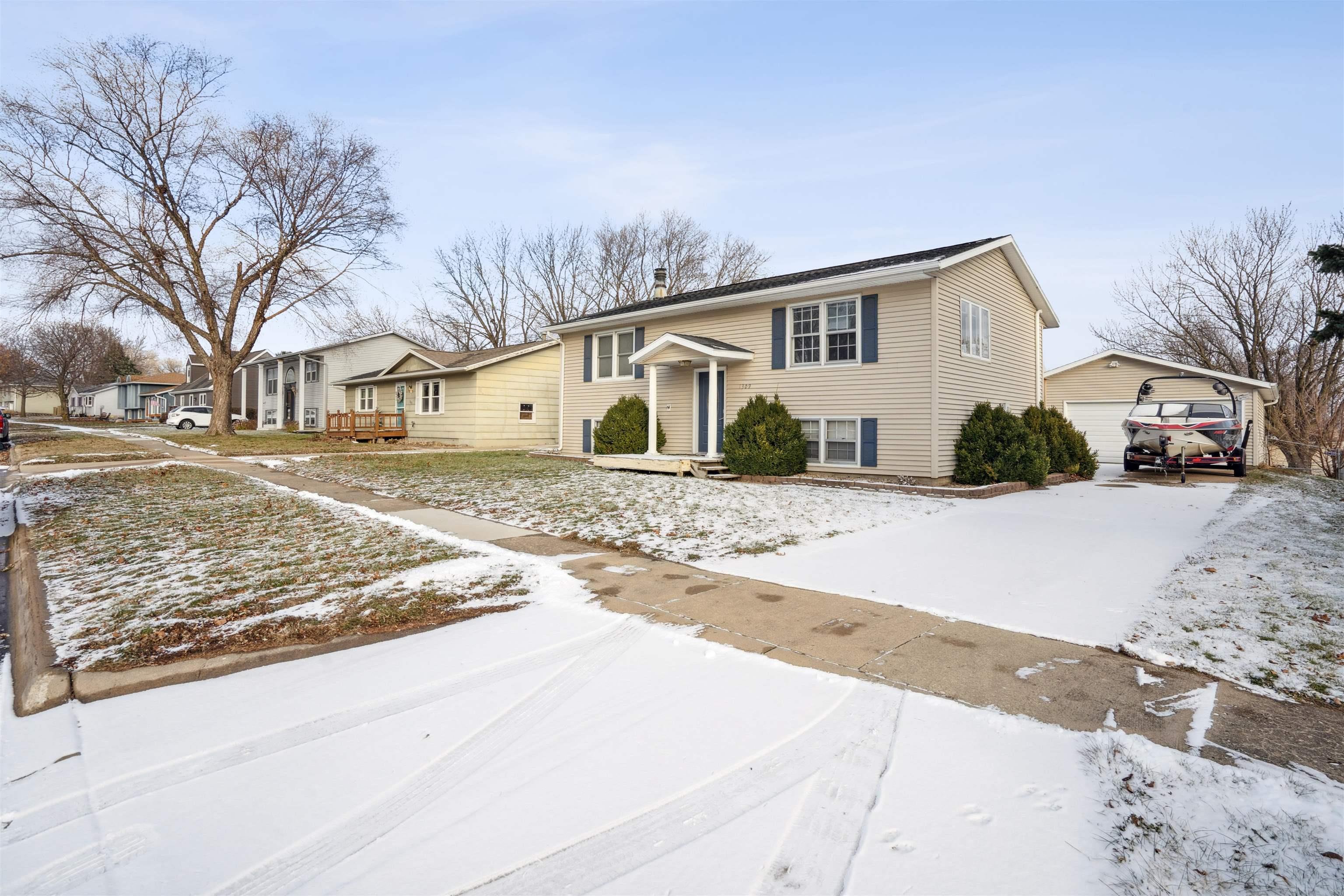 1309 Fleur Drive