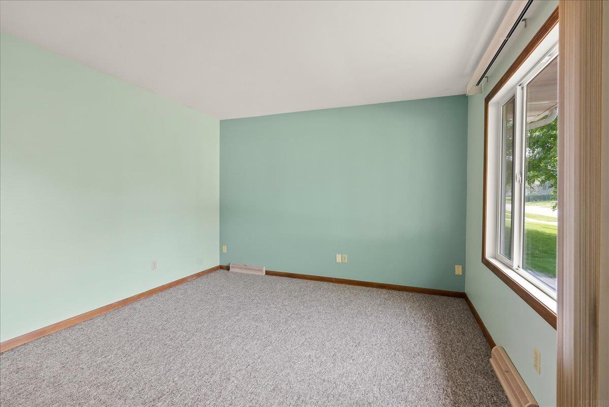 818 Calumett Drive
