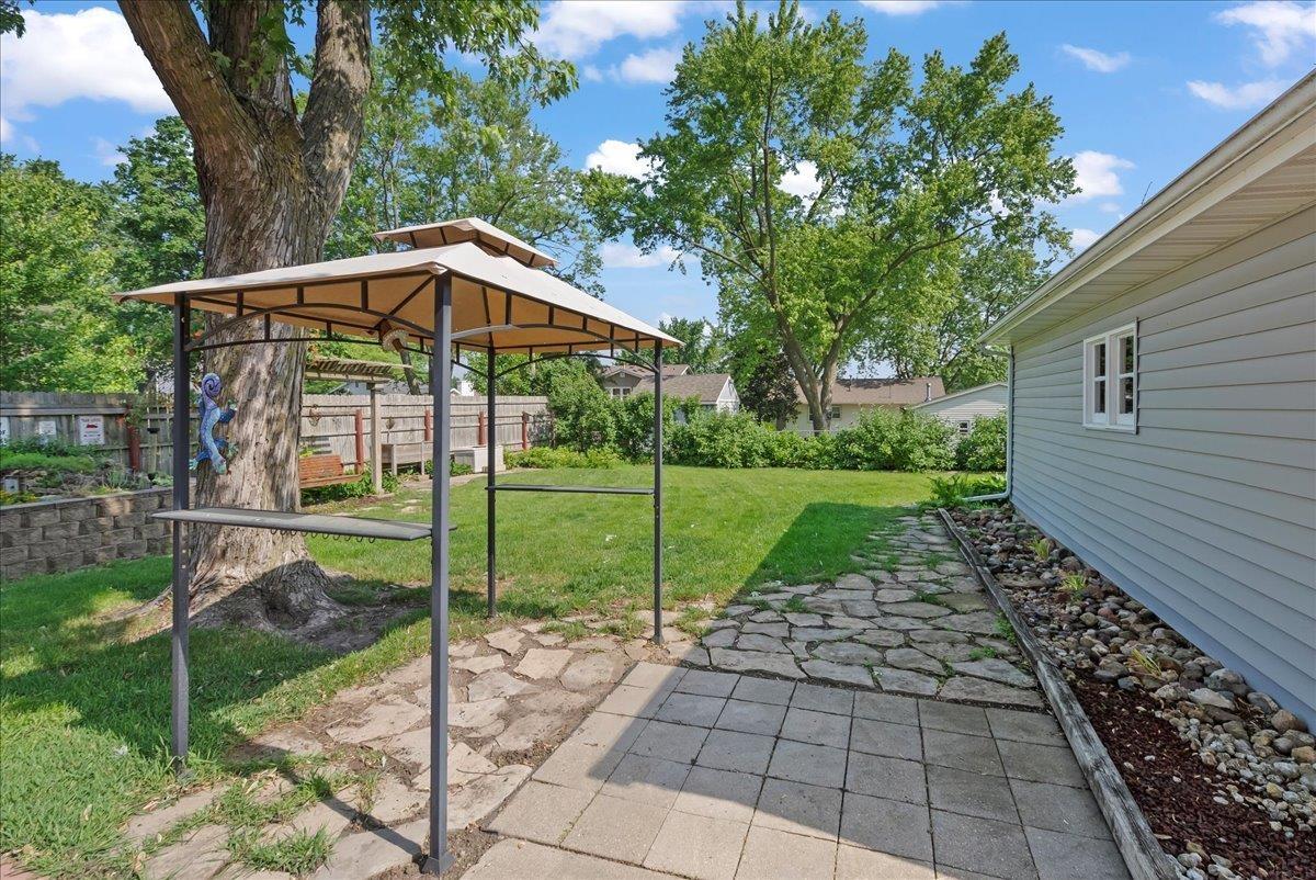 818 Calumett Drive
