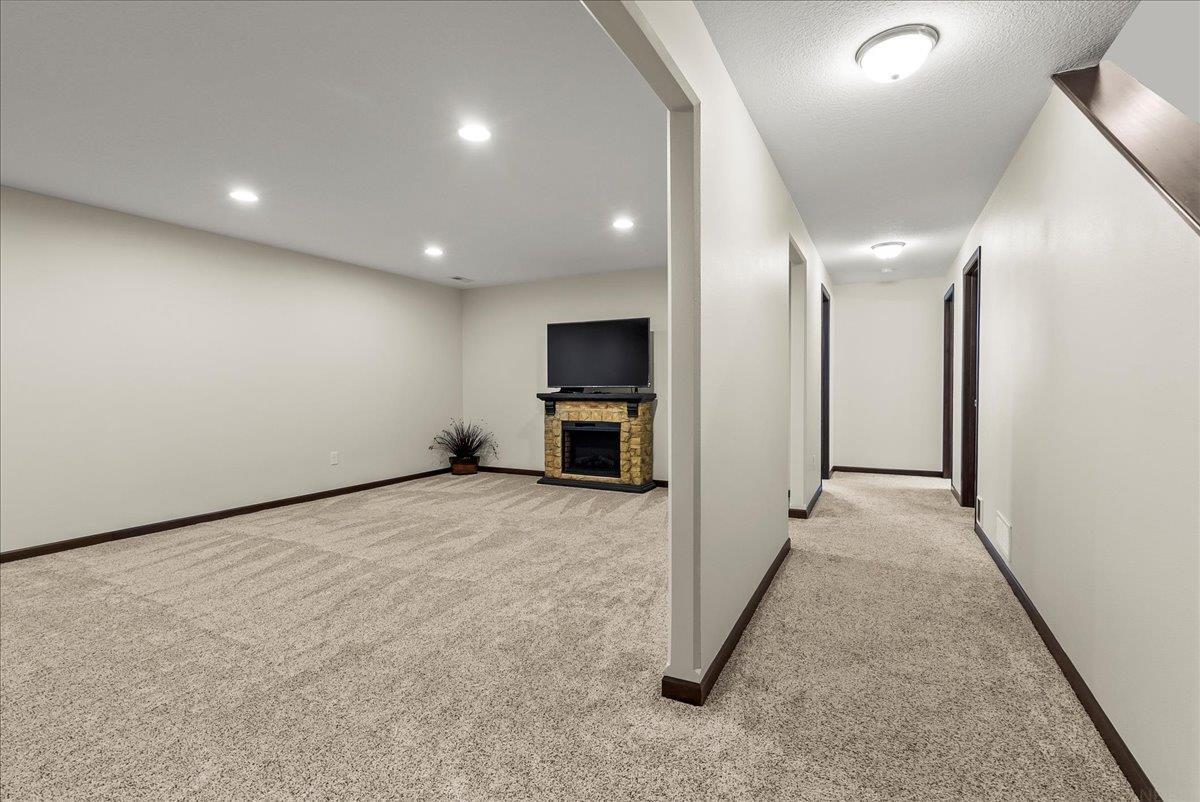 2924 Timber Cove Drive