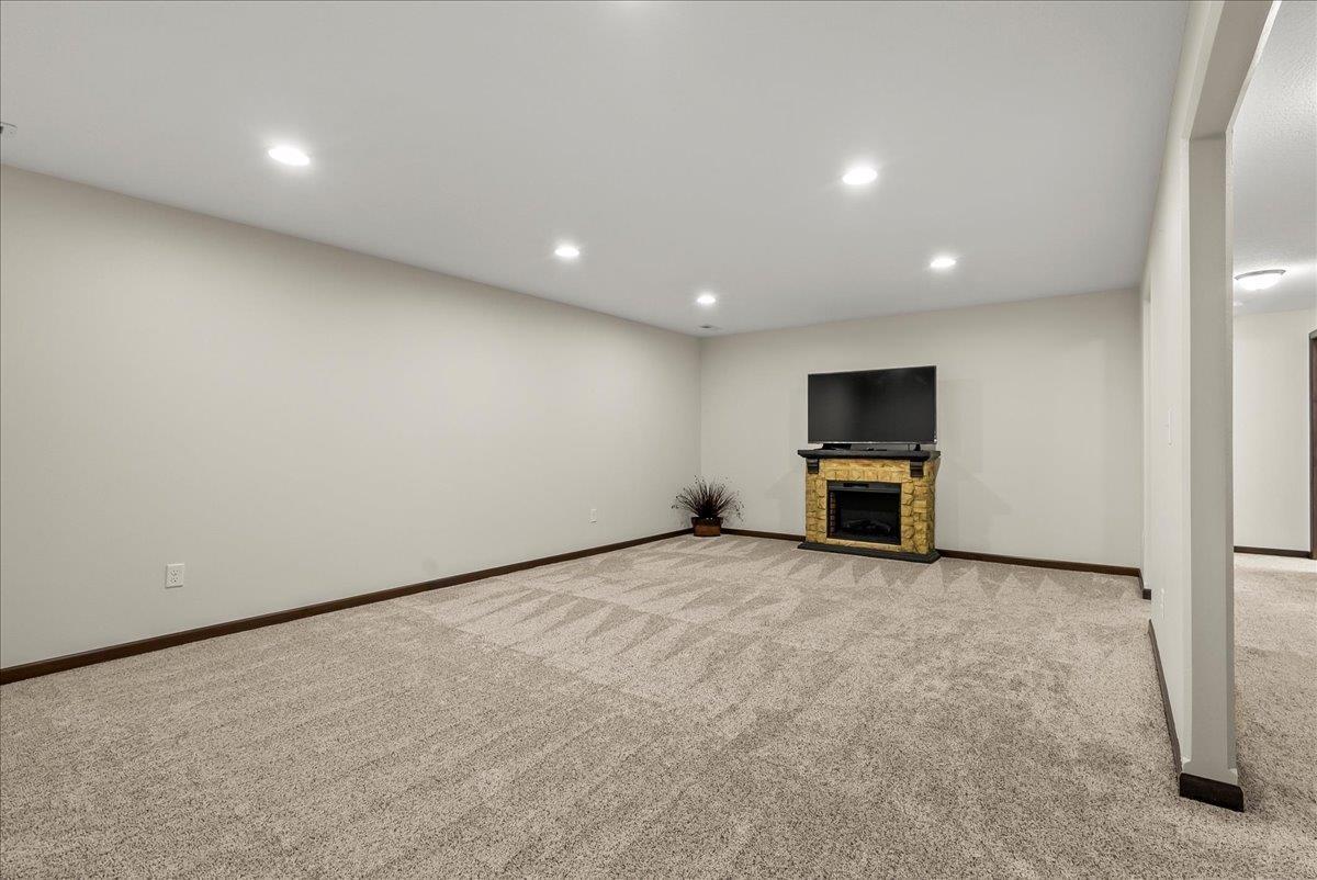 2924 Timber Cove Drive