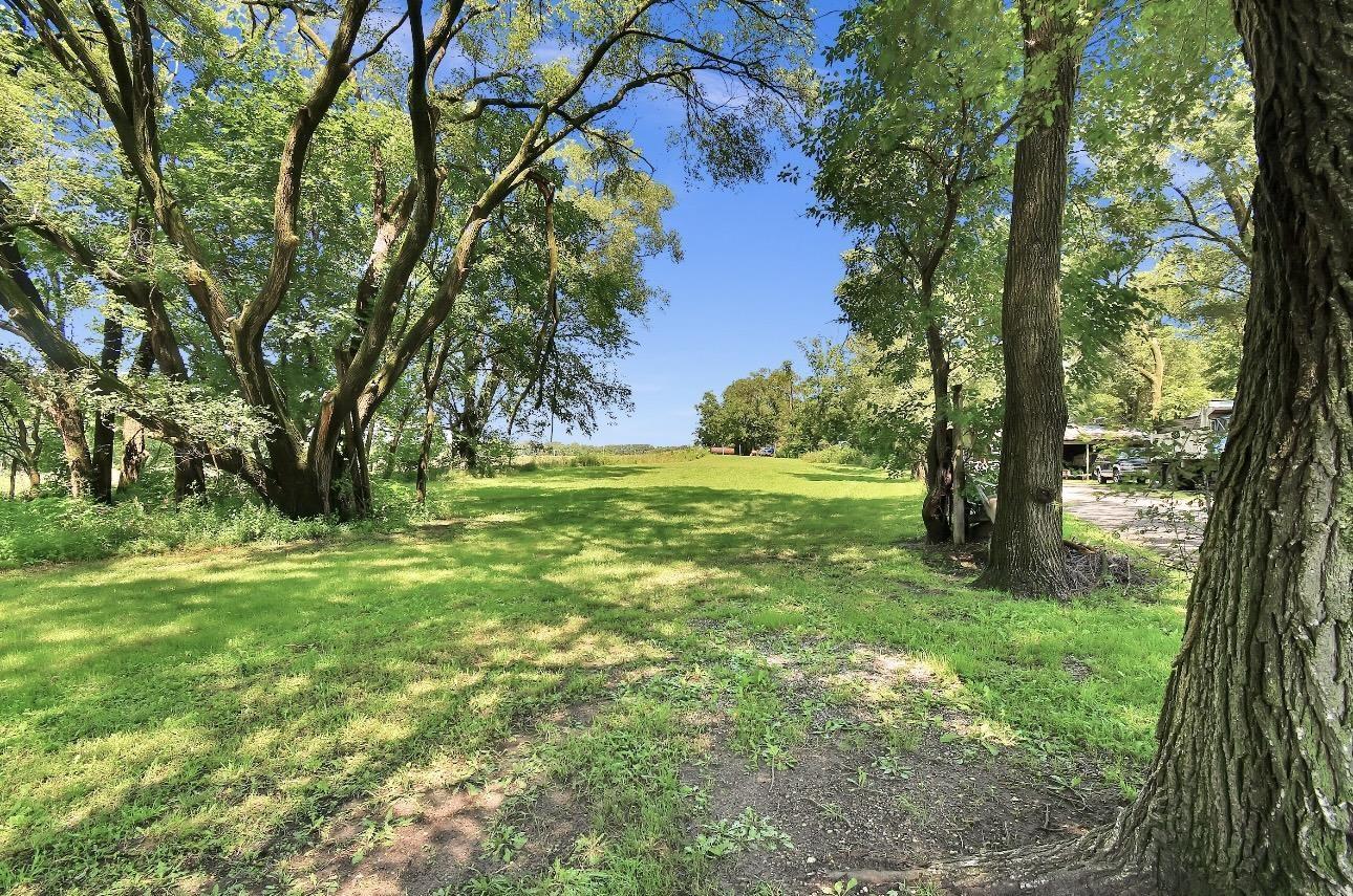 1250 W Airline Highway