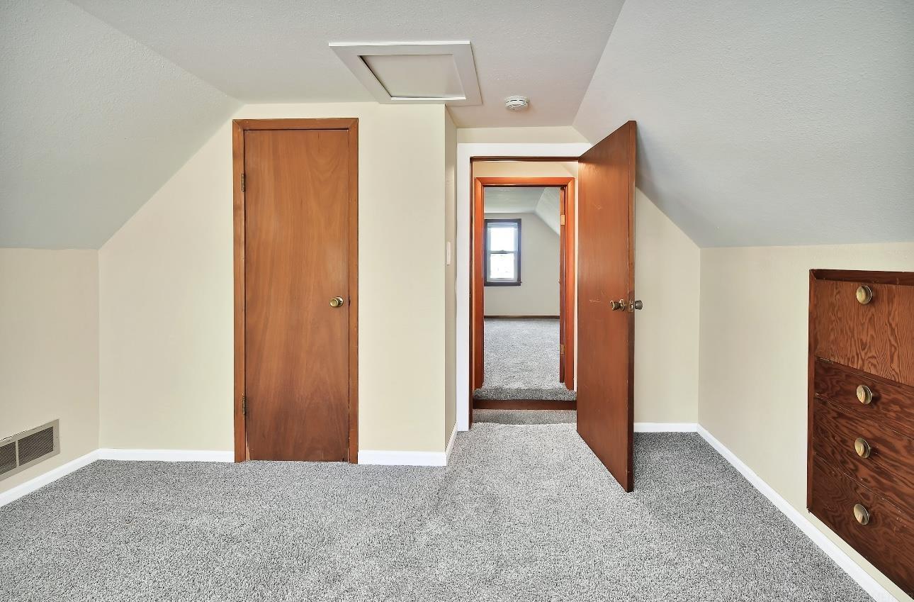 1250 W Airline Highway