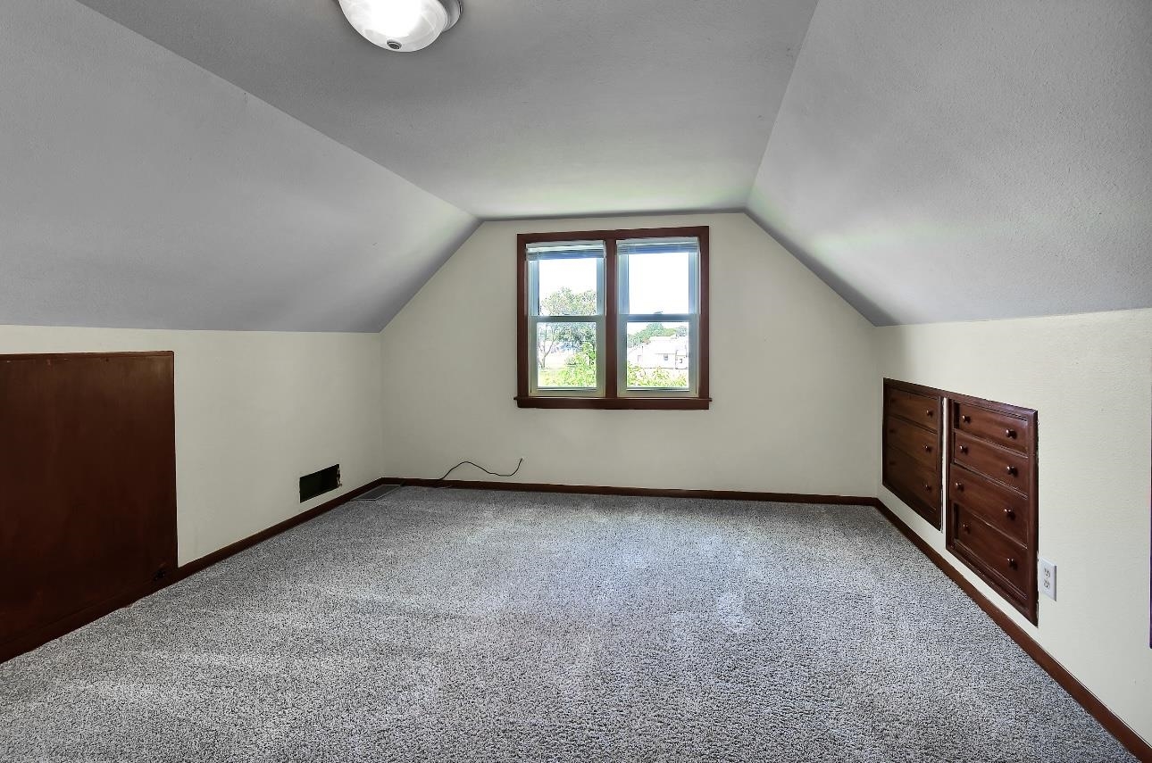 1250 W Airline Highway