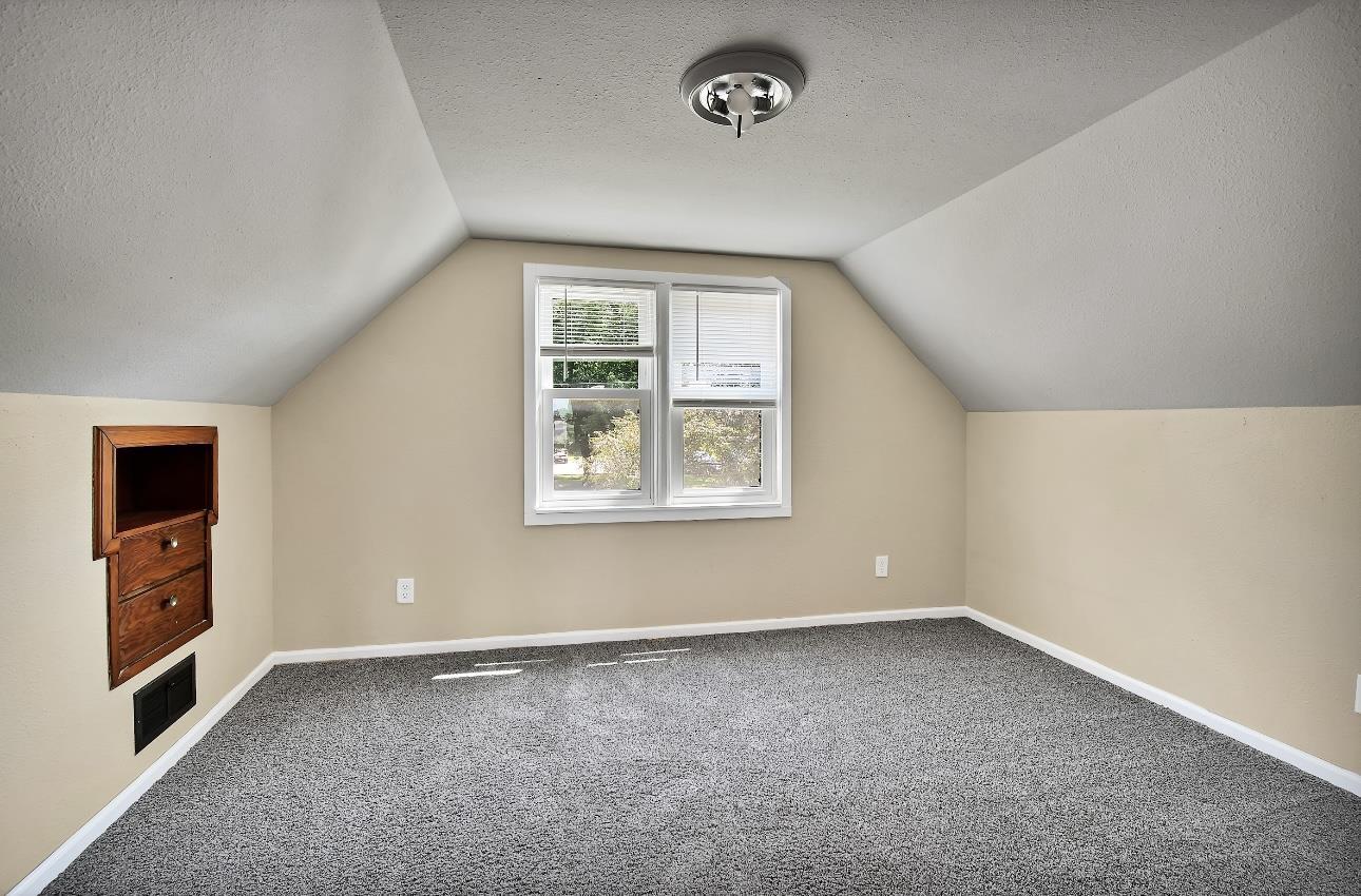 1250 W Airline Highway