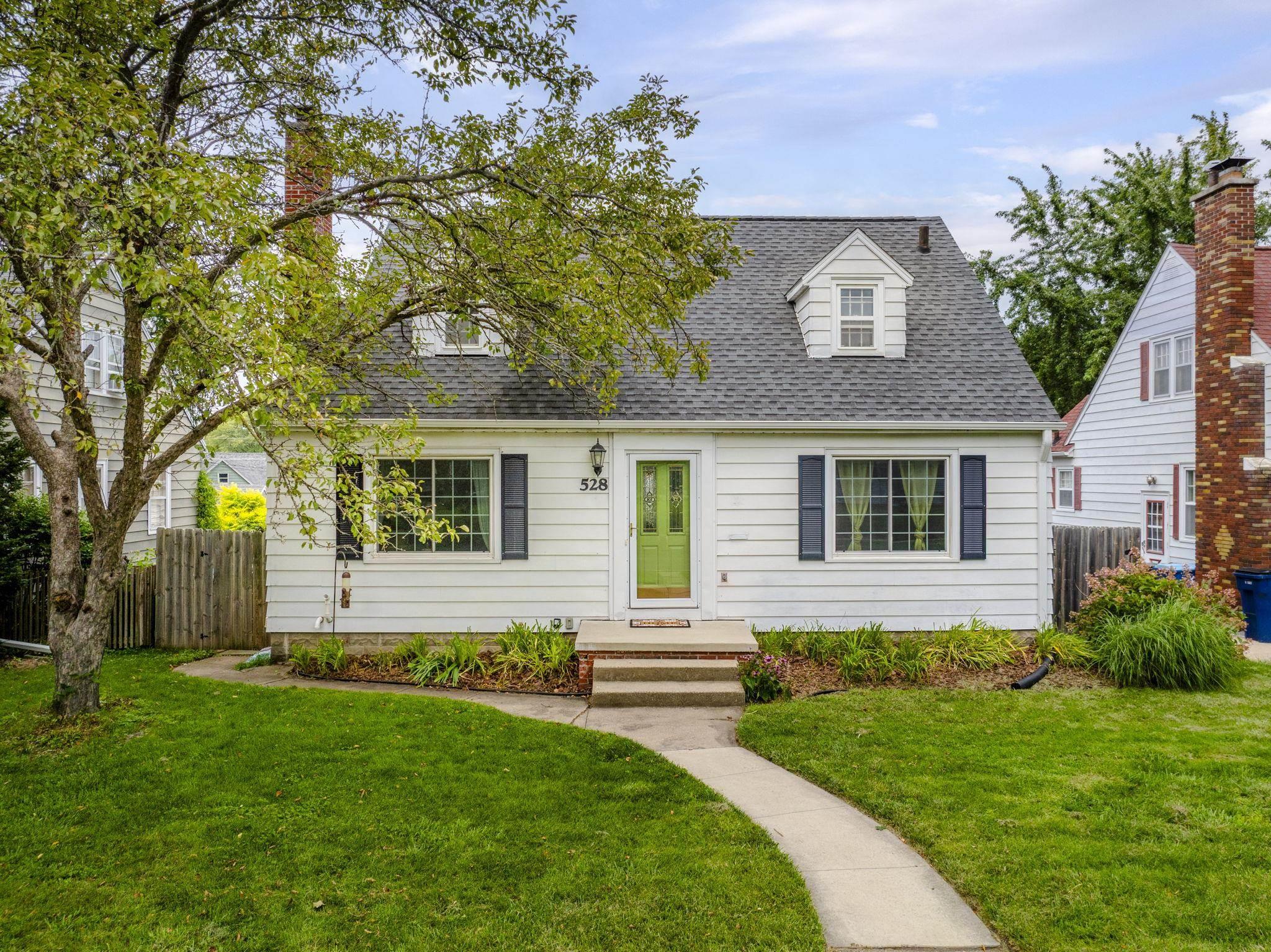 528 Campbell Avenue
