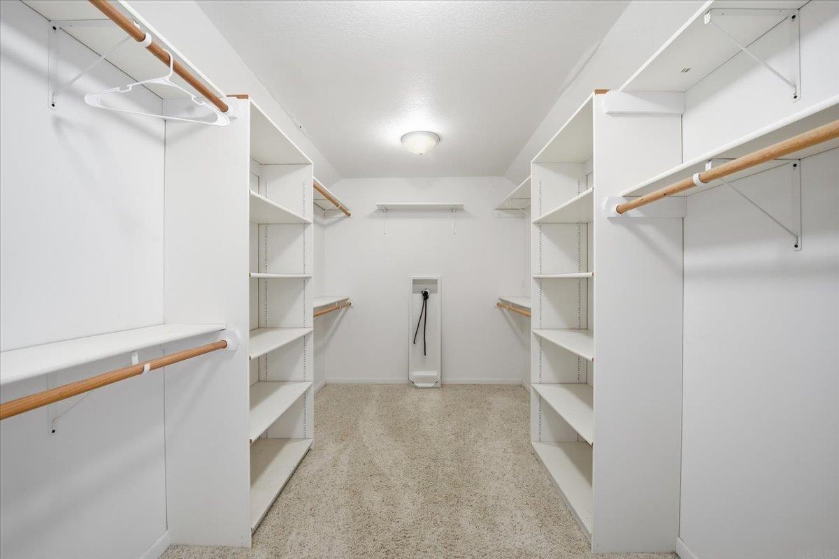 2706 Country Meadow