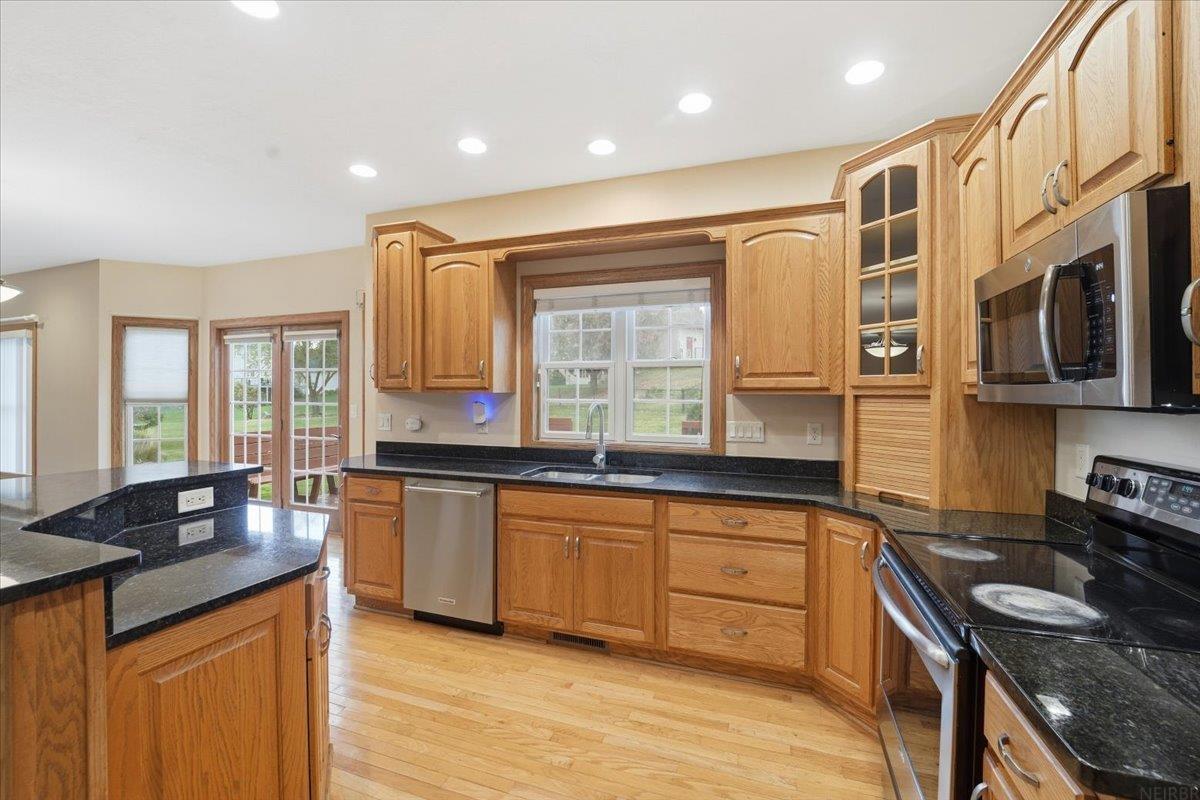 2706 Country Meadow