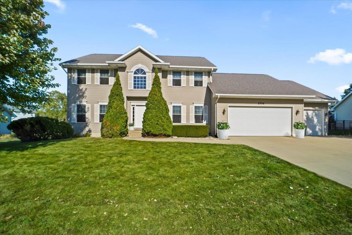 2706 Country Meadow