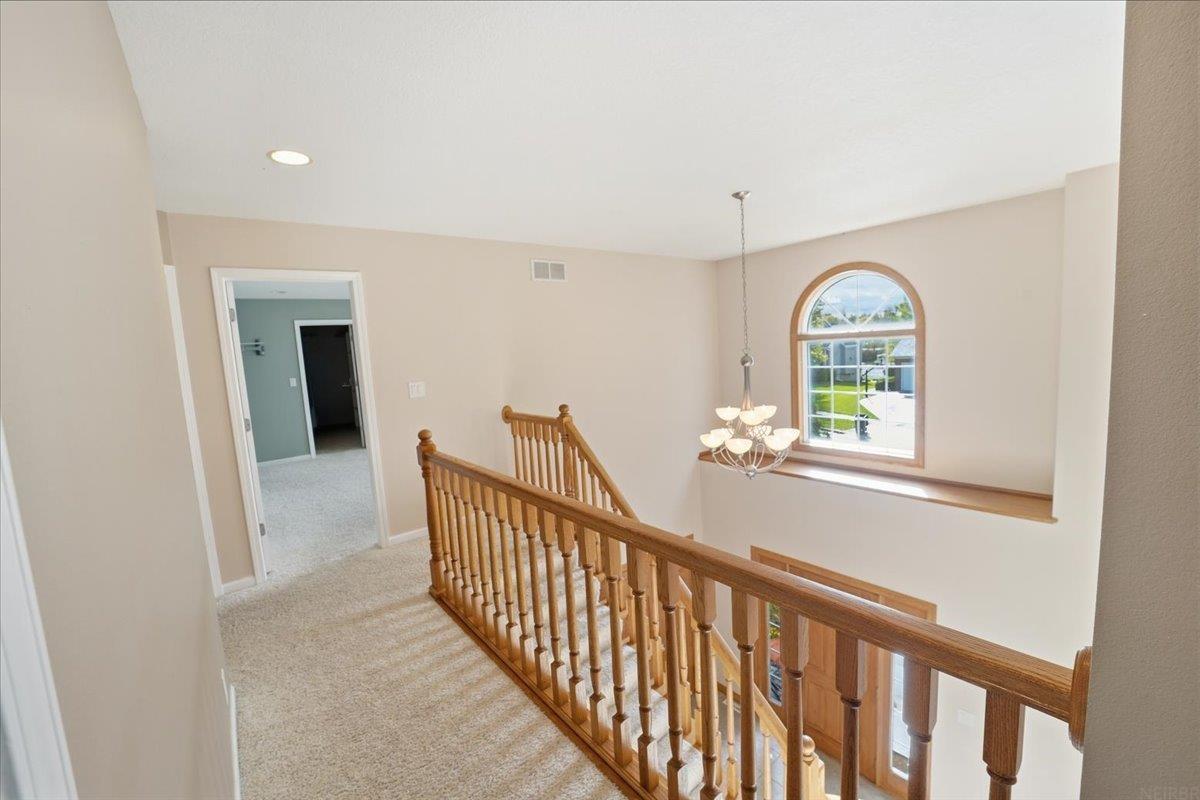 2706 Country Meadow