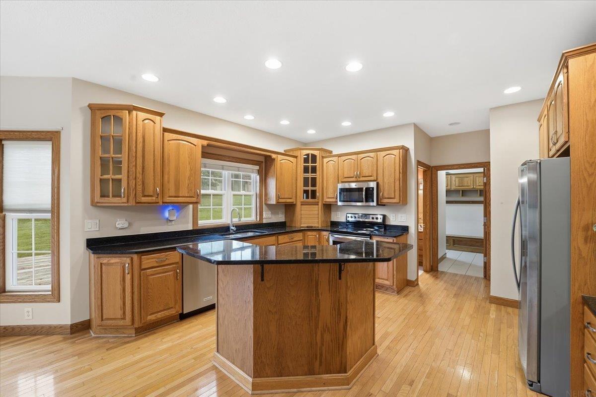 2706 Country Meadow