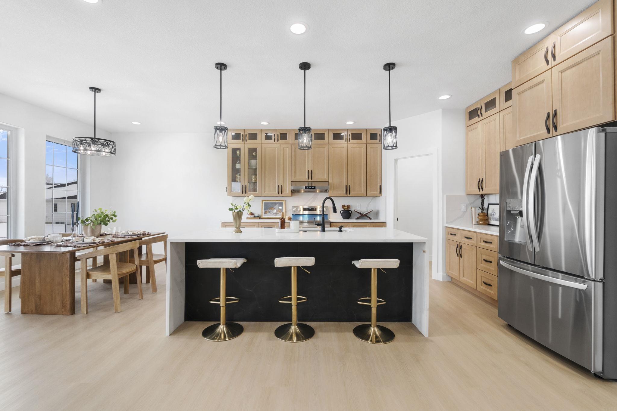1122 Algonquin Drive
