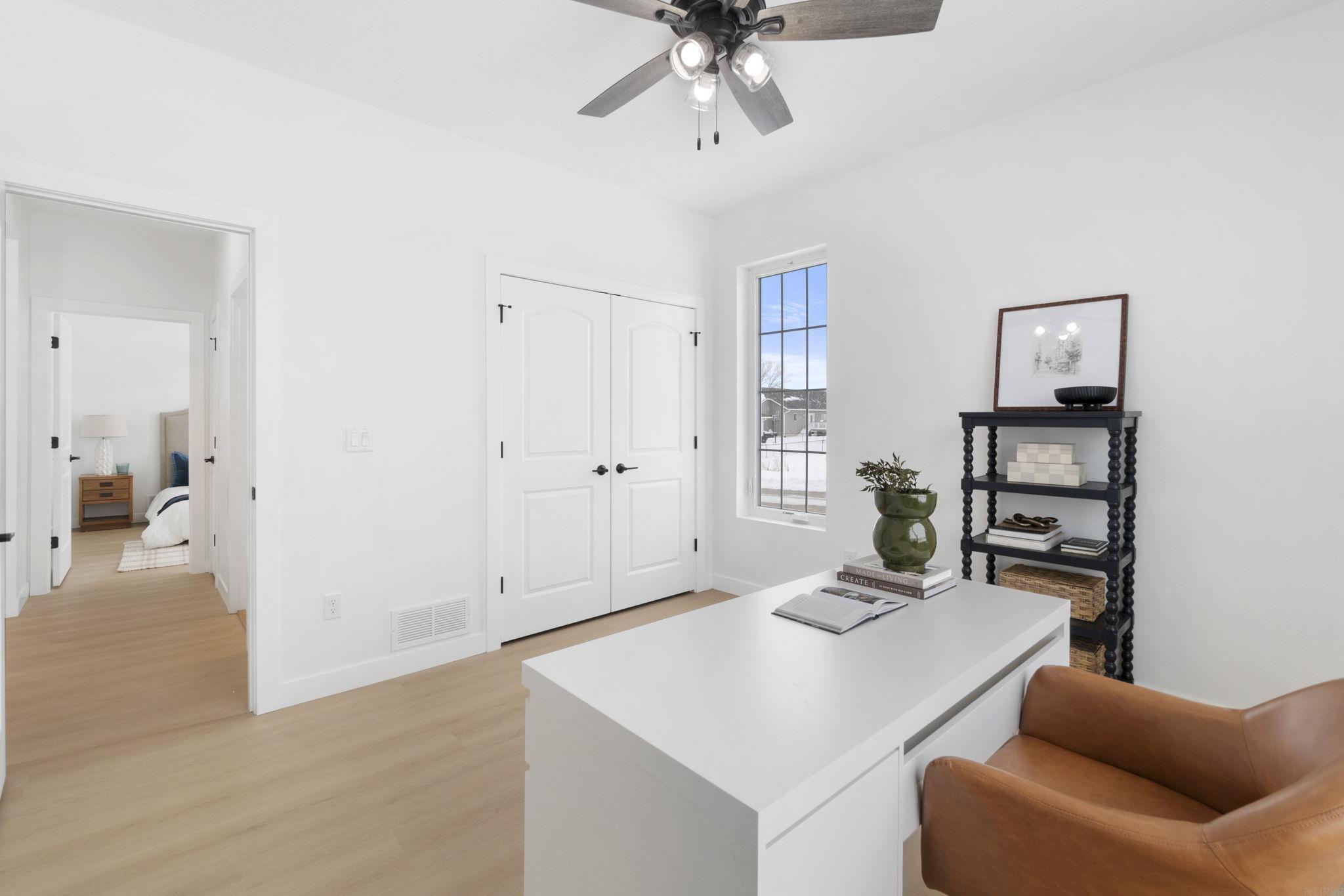 1122 Algonquin Drive