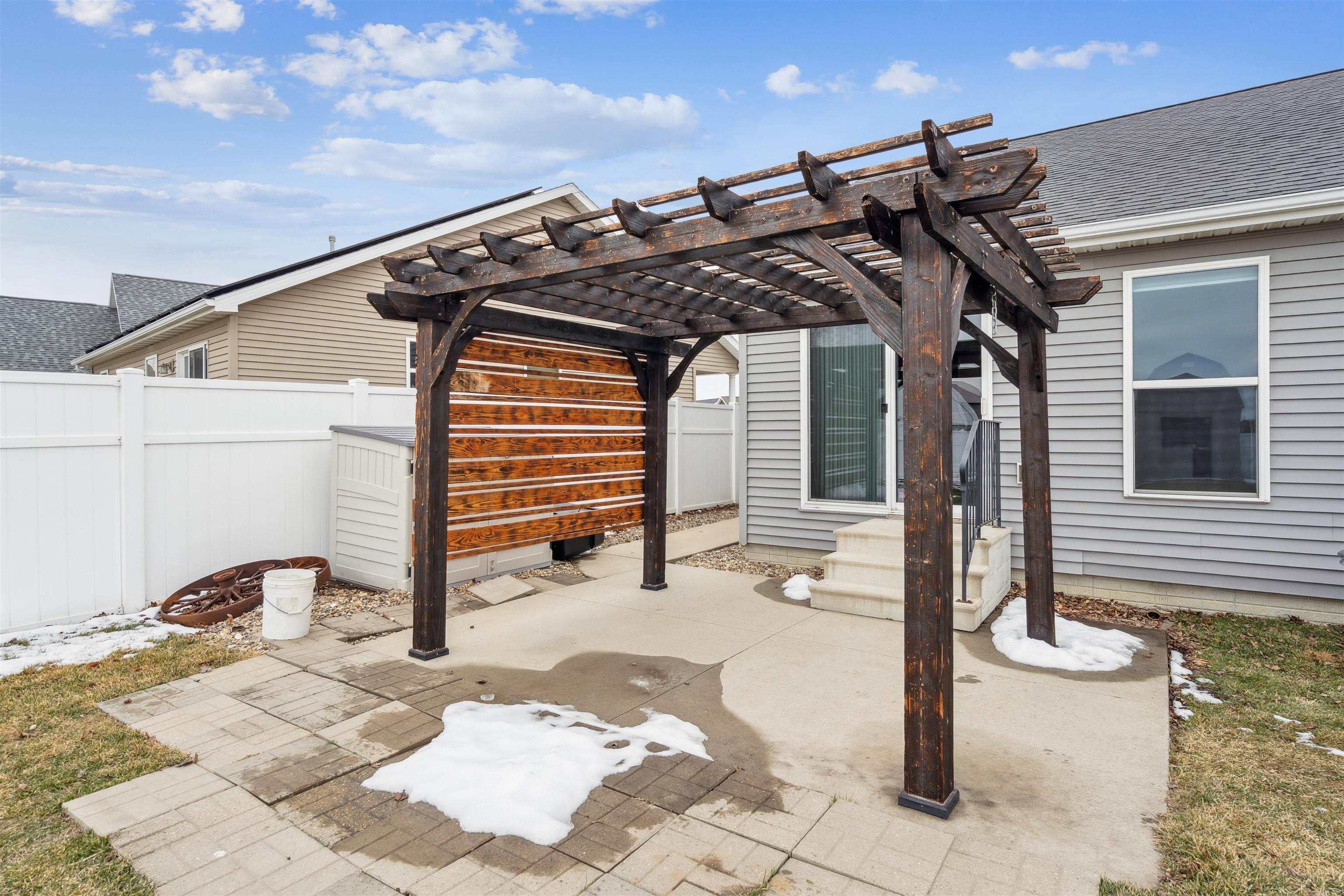 1506 Hummingbird Circle
