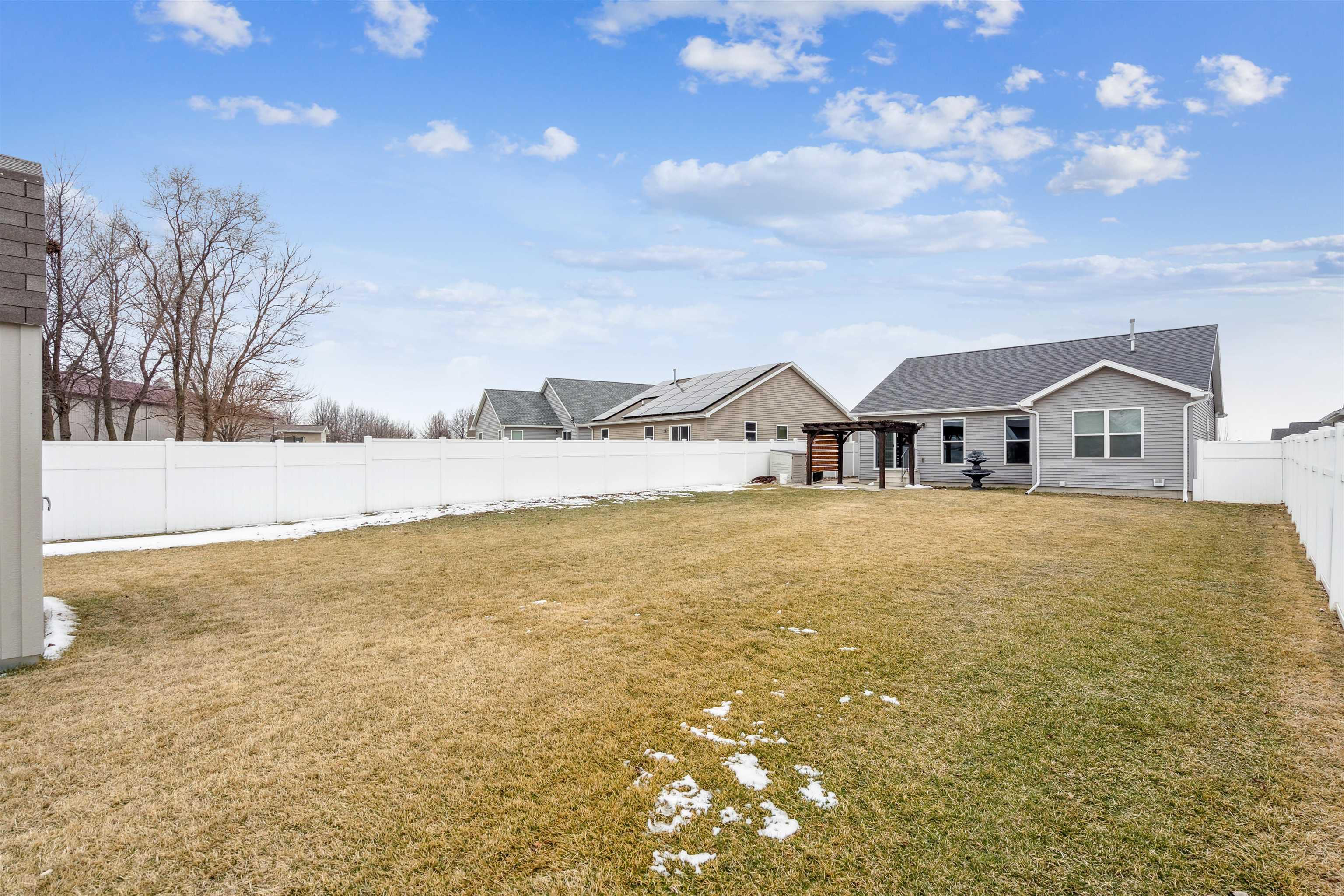 1506 Hummingbird Circle