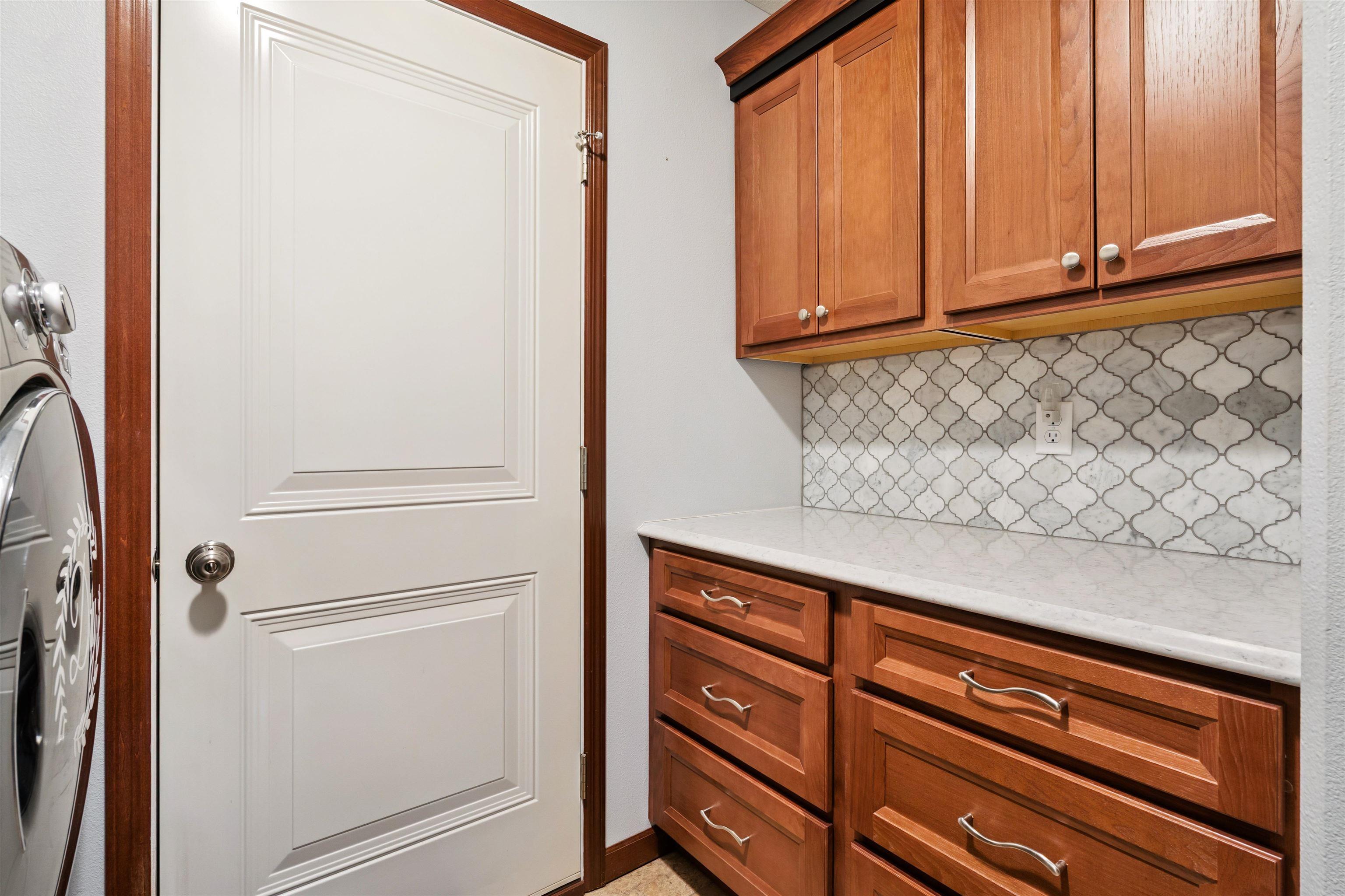 1506 Hummingbird Circle
