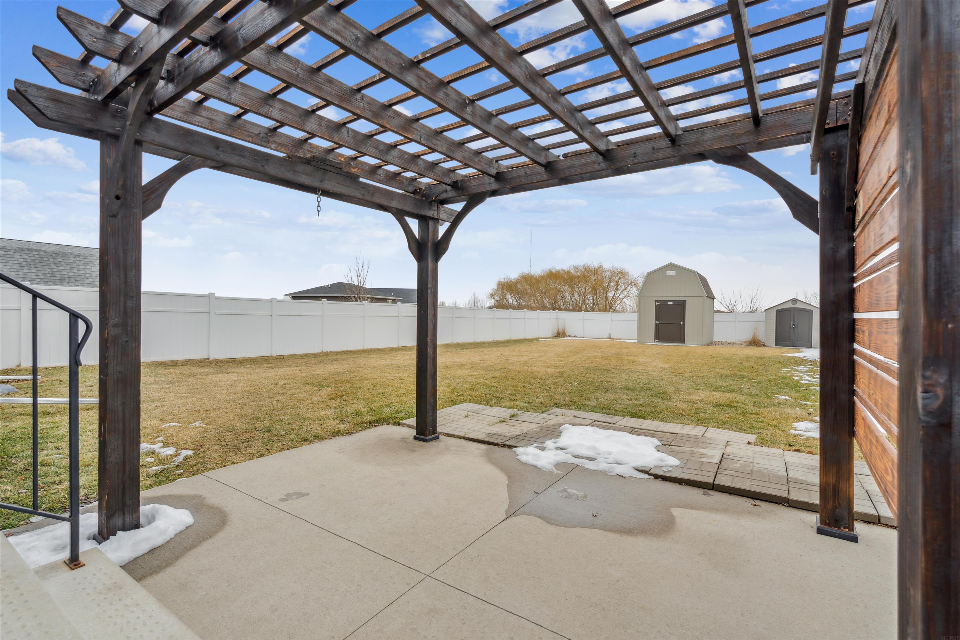 1506 Hummingbird Circle