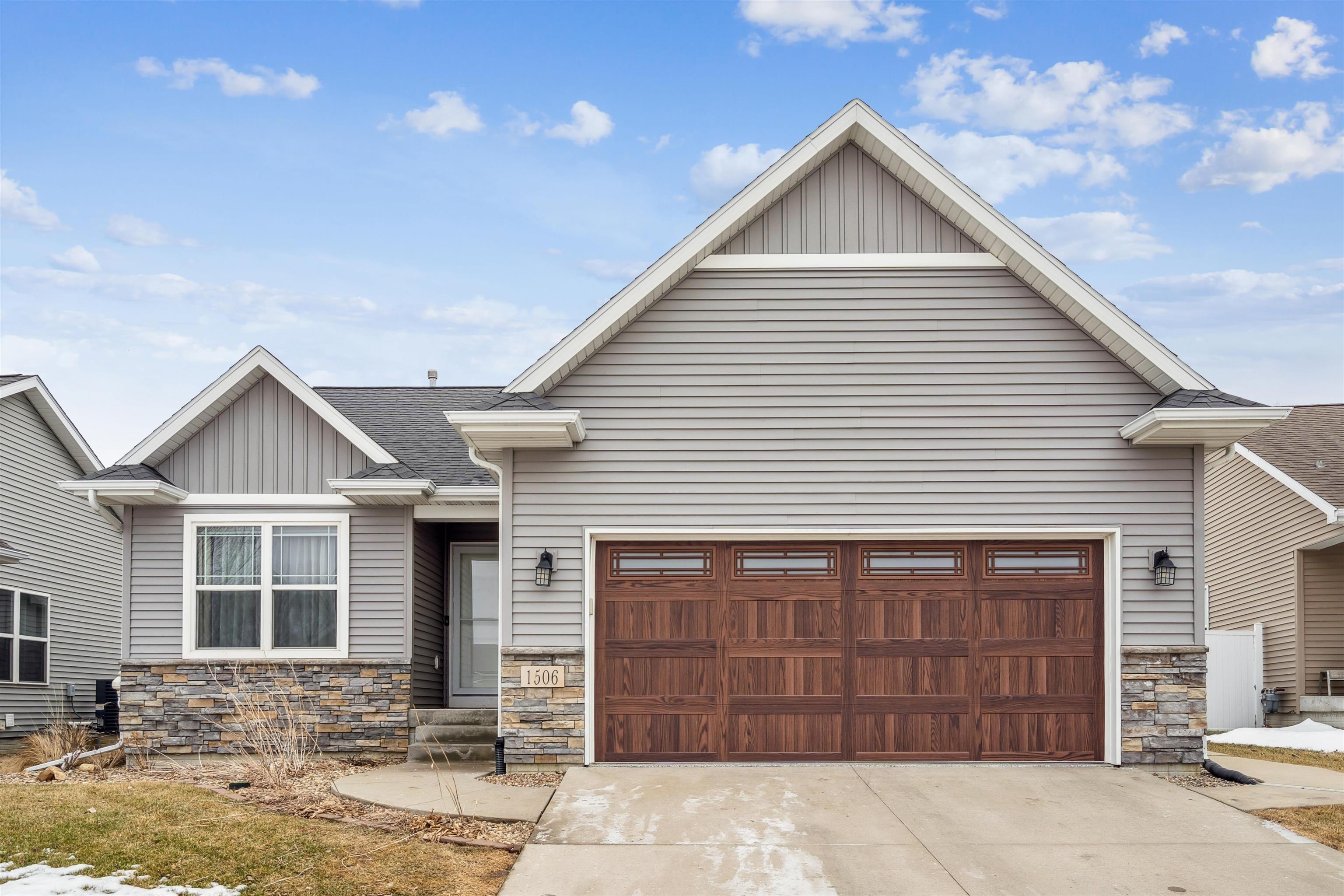 1506 Hummingbird Circle
