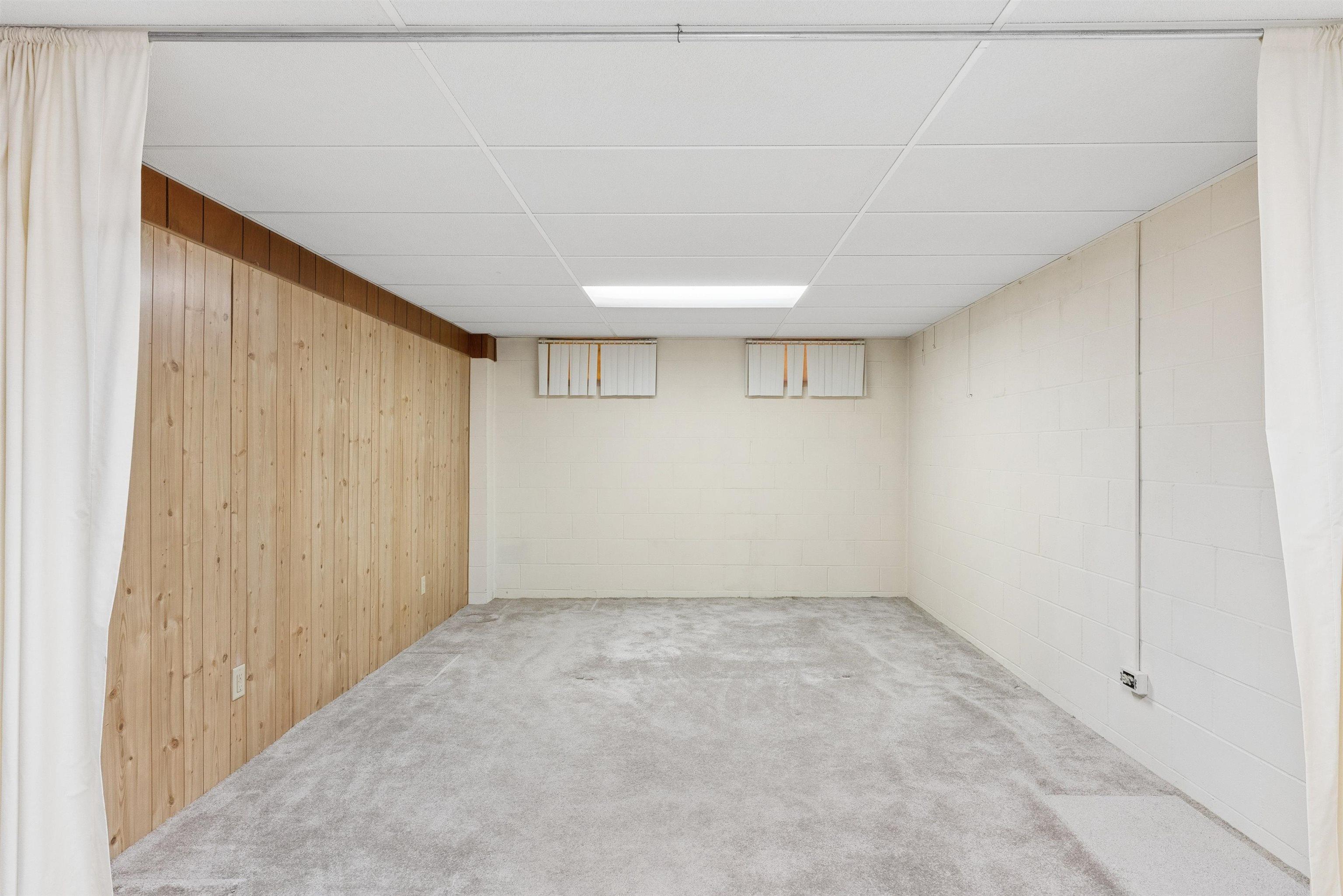 2702 Highview Avenue