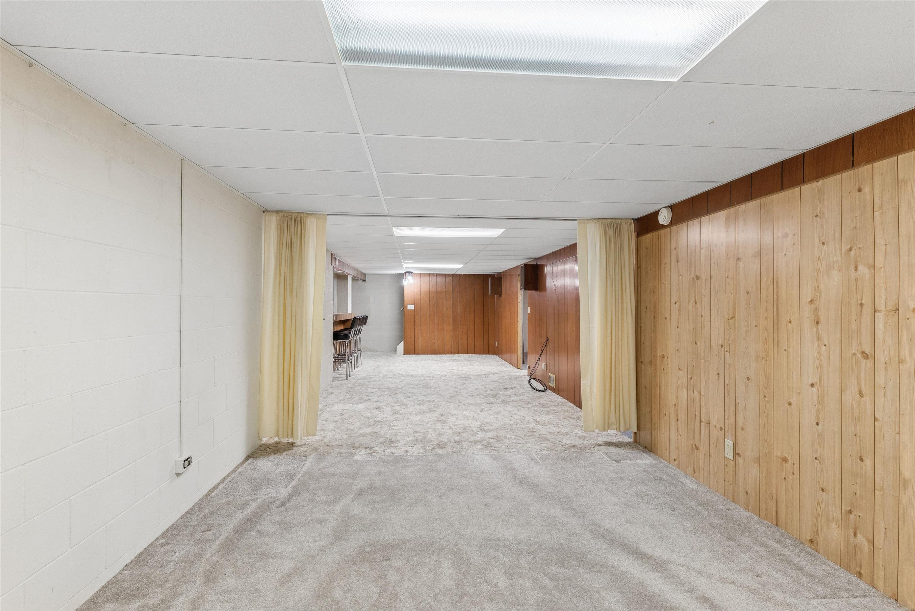 2702 Highview Avenue