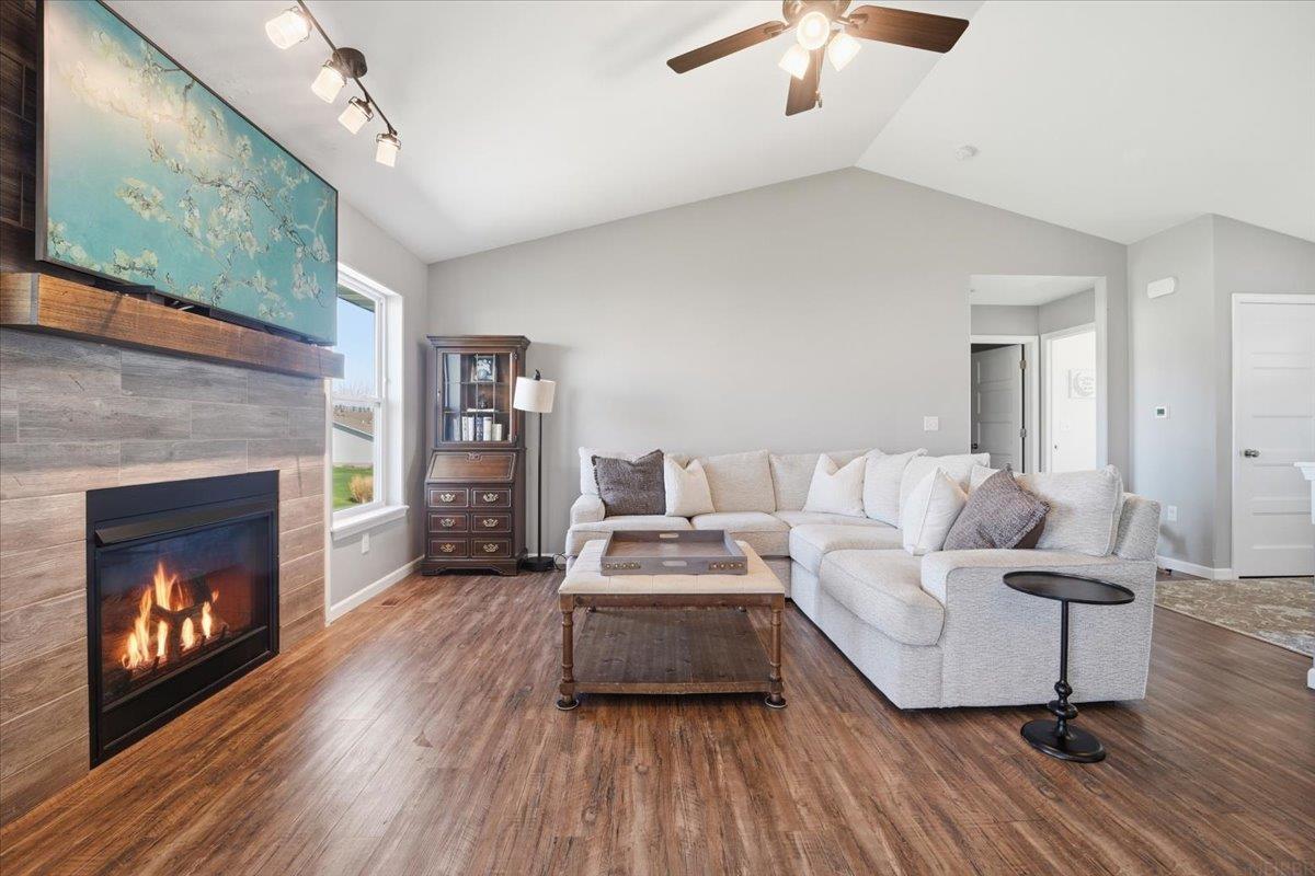 1115 Algonquin Drive
