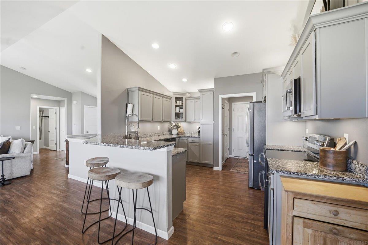 1115 Algonquin Drive