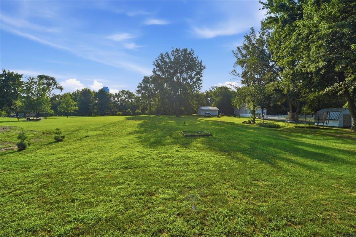 2721 Hiawatha Road