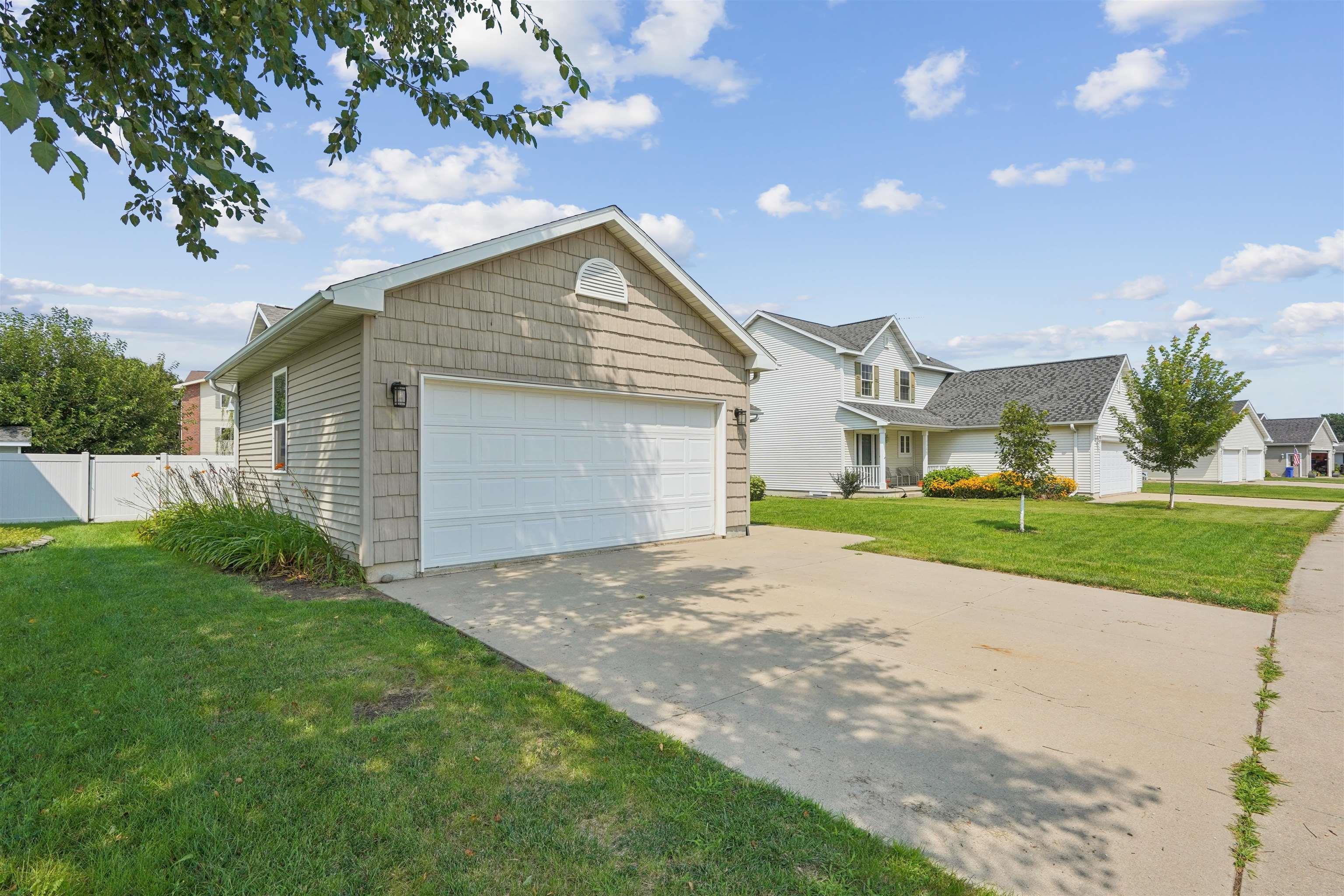 1408 Meadowview Lane