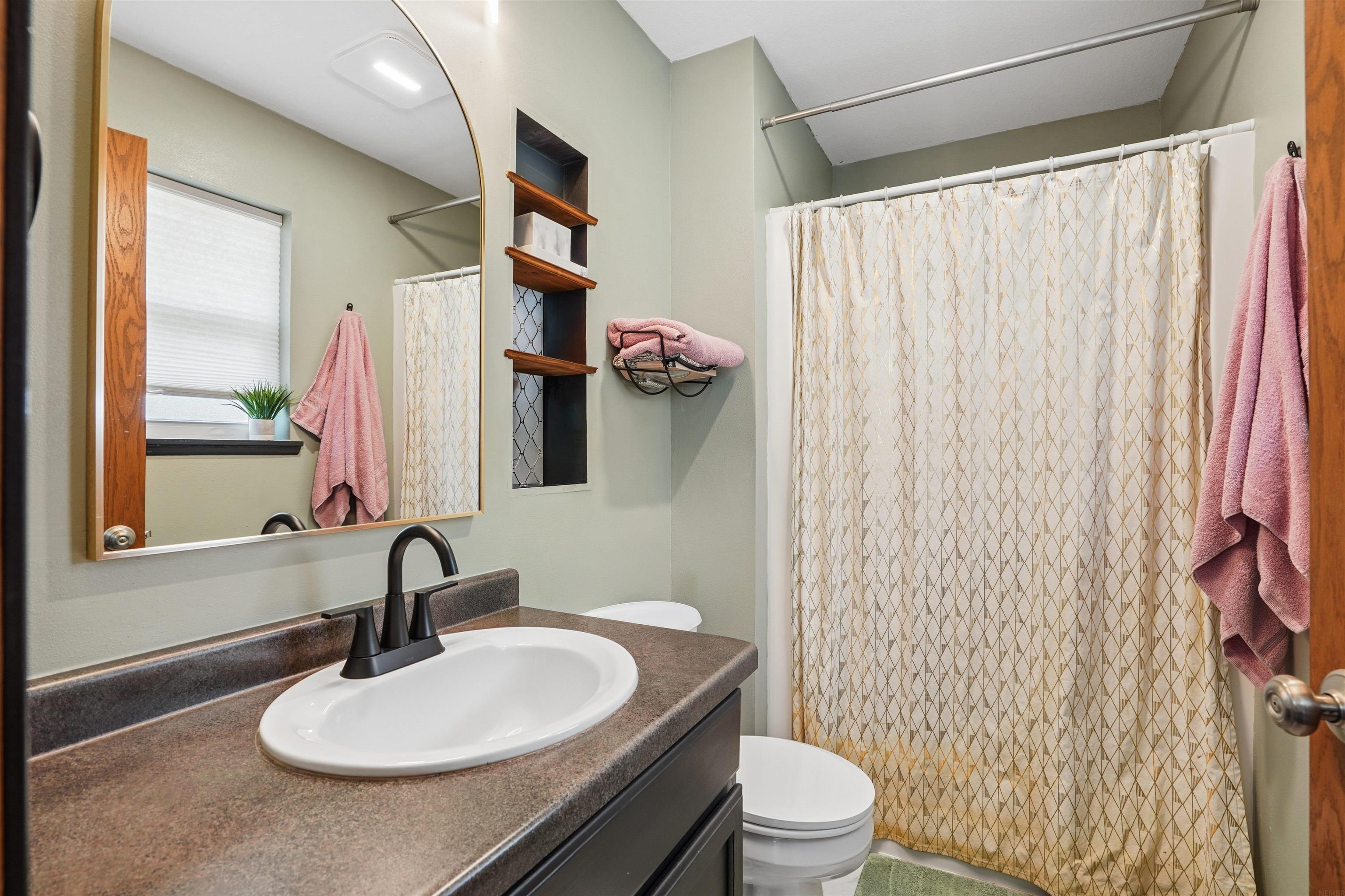1408 Meadowview Lane