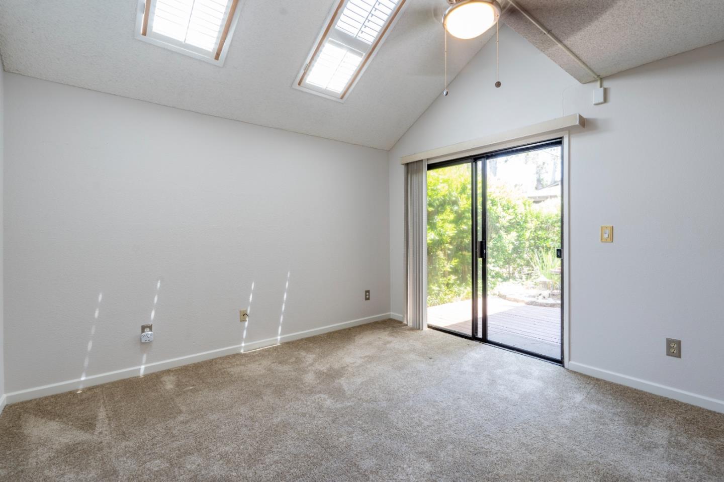 1360 Josselyn Canyon Road 33, MONTEREY, CA 93940