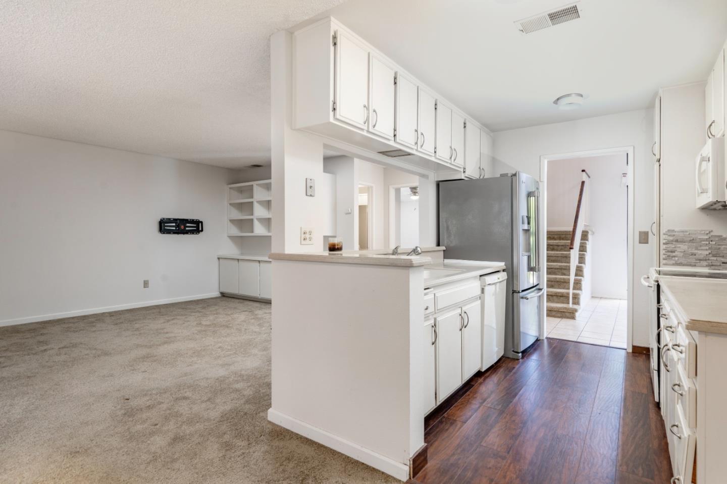 1360 Josselyn Canyon Road 33, MONTEREY, CA 93940