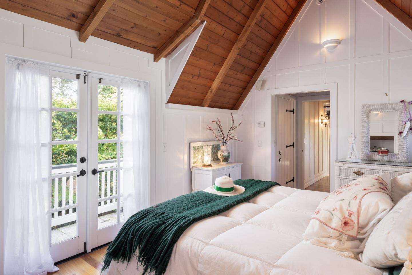 0 Casanova 3 SW of 10th Avenue, CARMEL, CA 93921