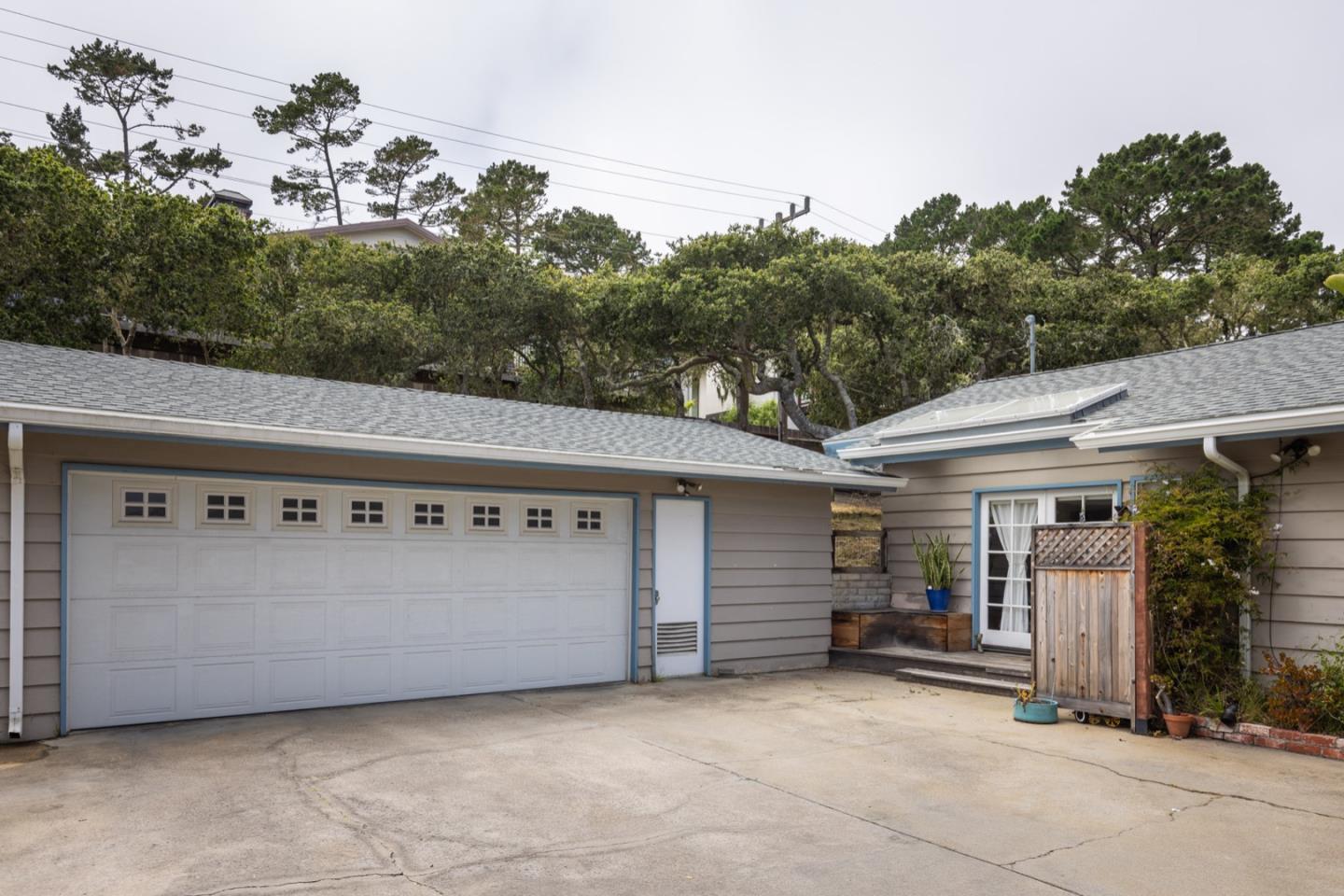 711 Toyon Drive