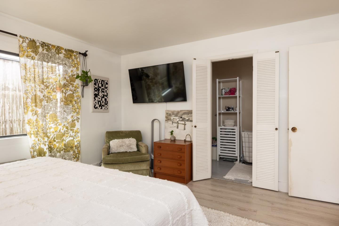 711 Toyon Drive
