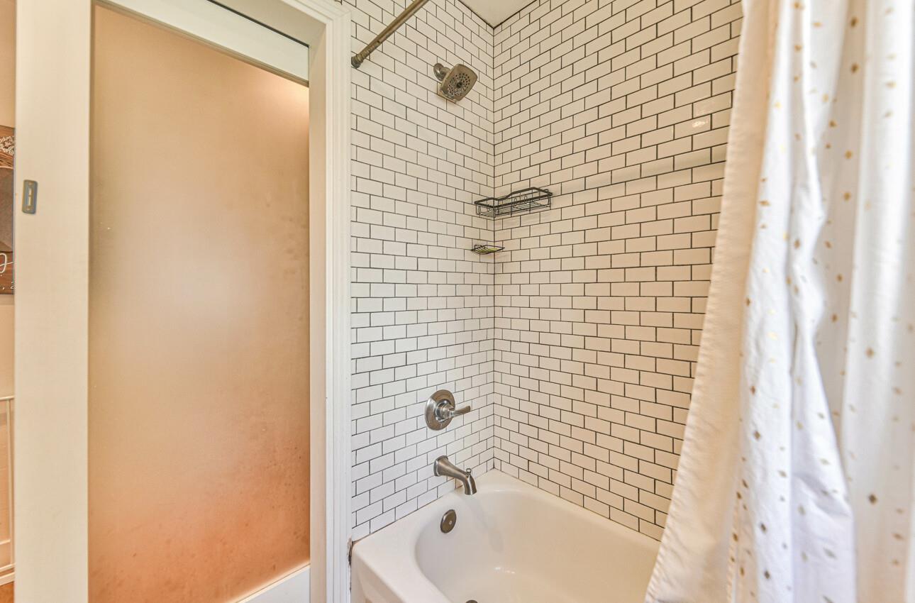 220 San Miguel Avenue, Salinas, CA 93901