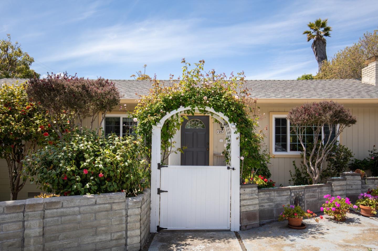 1251 Hillsdale Street, SEASIDE, CA 93955
