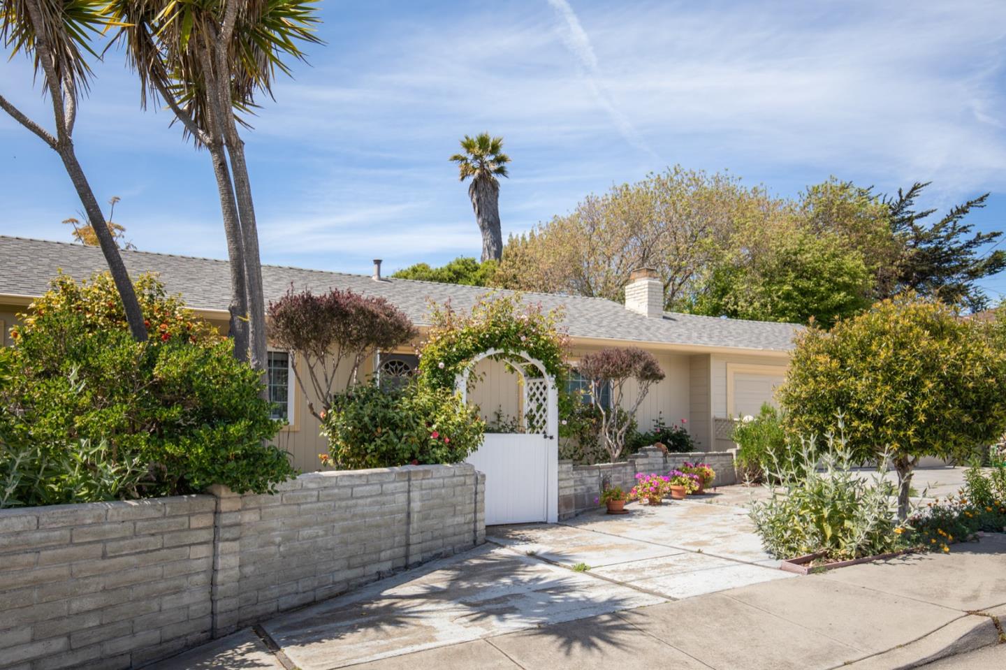 1251 Hillsdale Street, SEASIDE, CA 93955