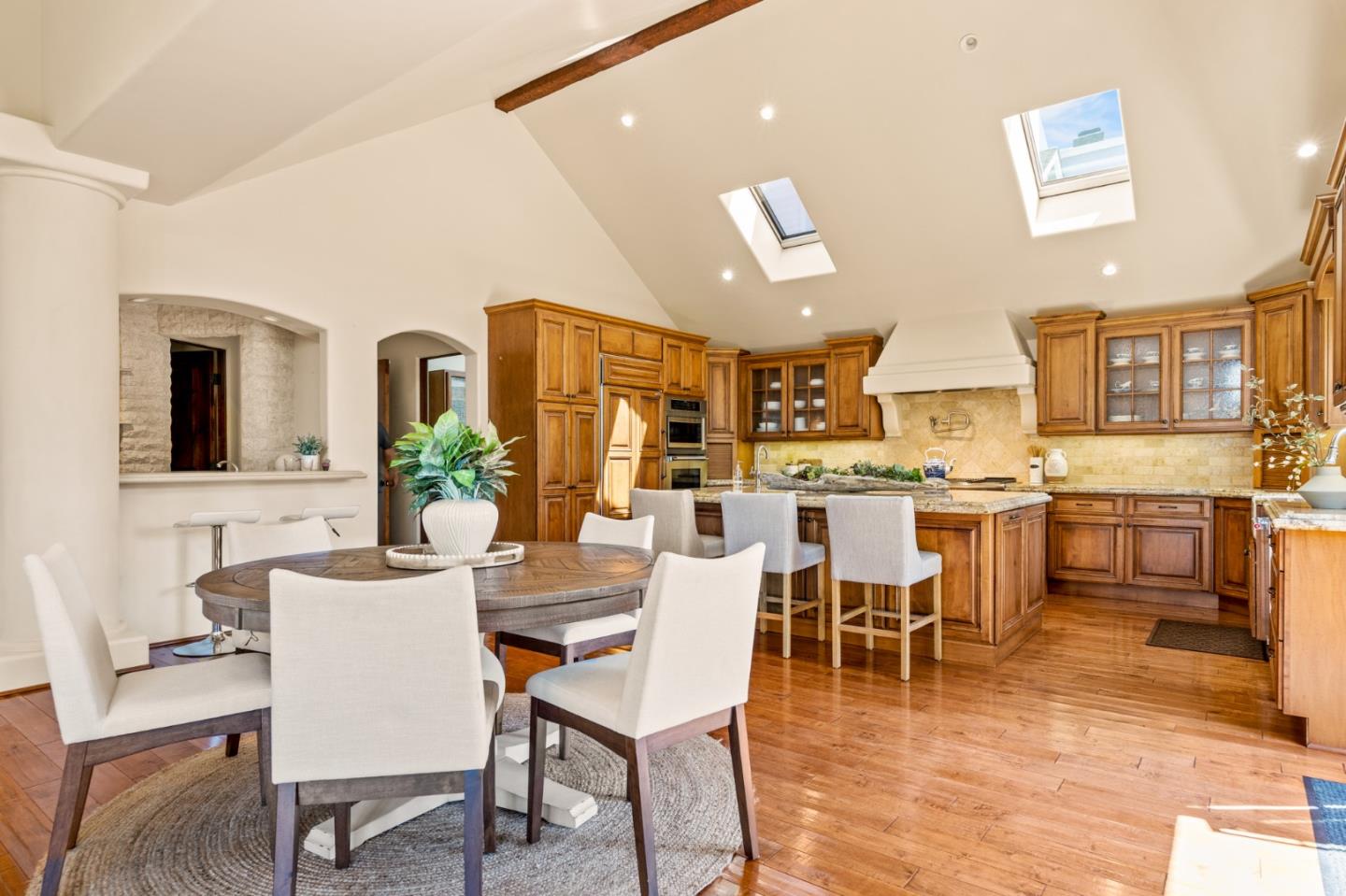 6 White Tail Lane
