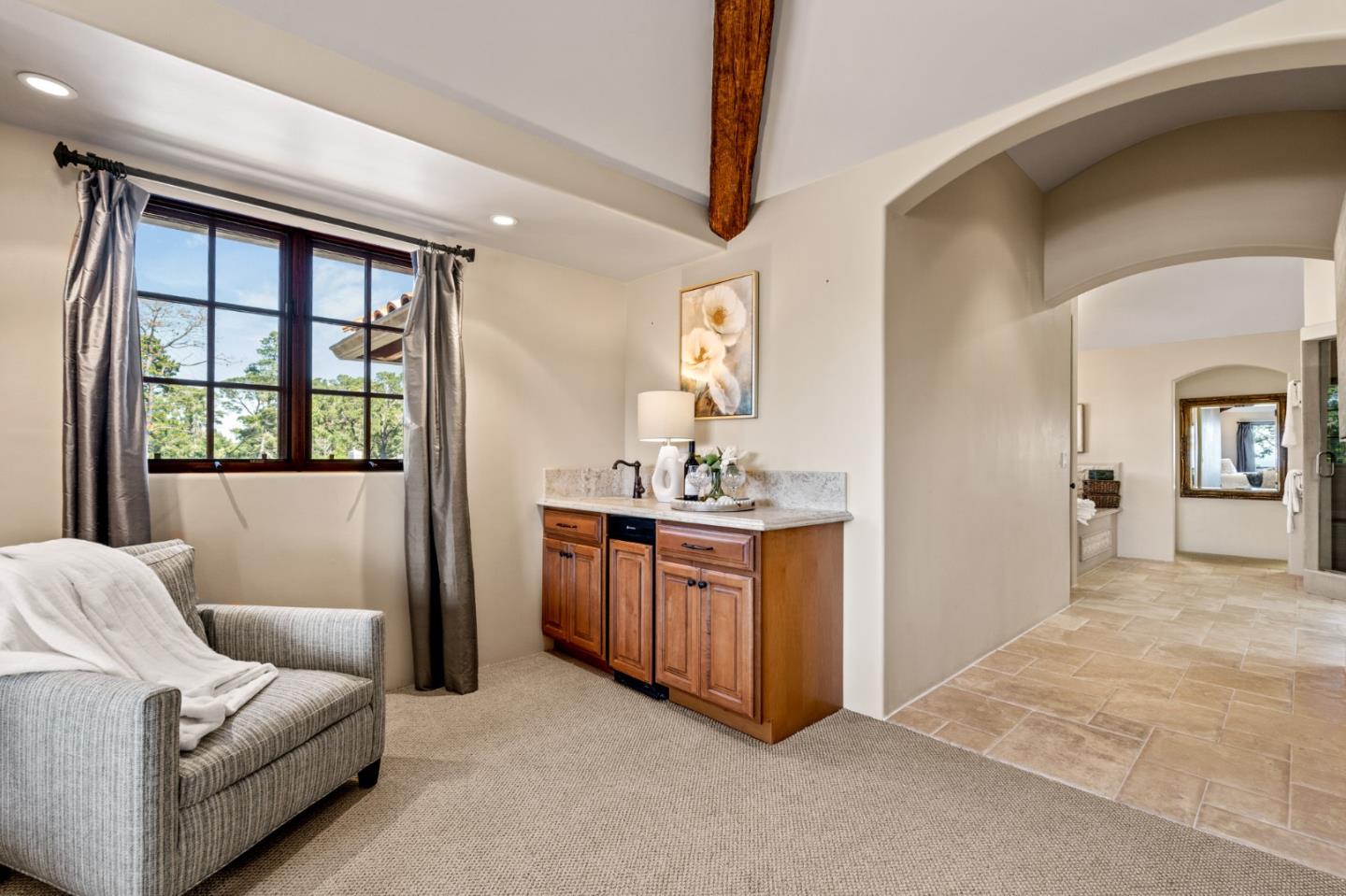 6 White Tail Lane