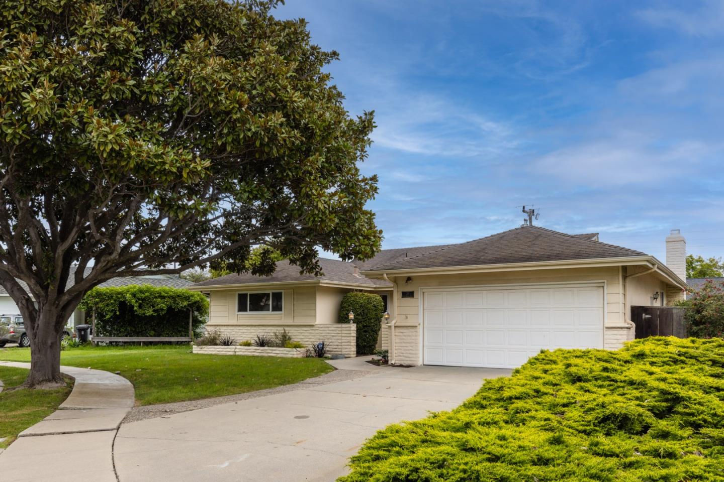 38 Santa Monica Court