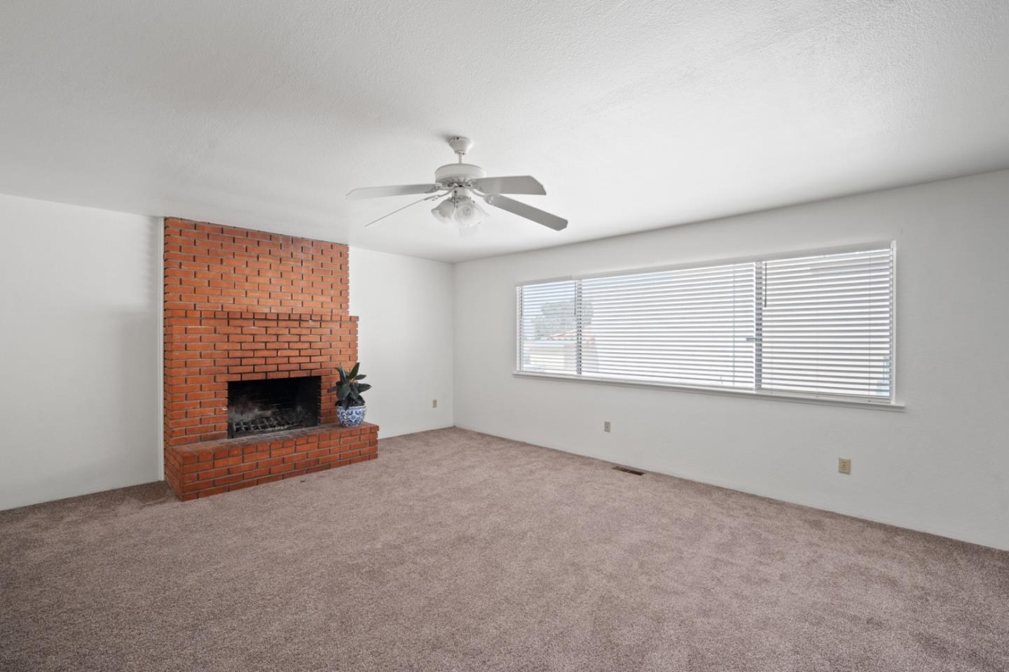 1124 Hamilton Avenue, SEASIDE, CA 93955