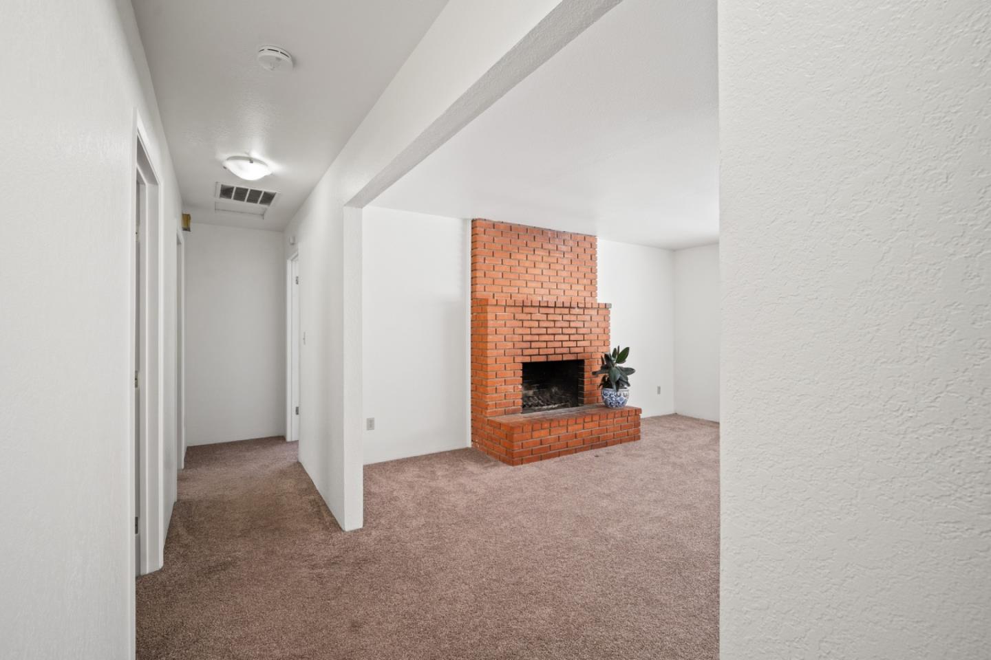 1124 Hamilton Avenue, SEASIDE, CA 93955